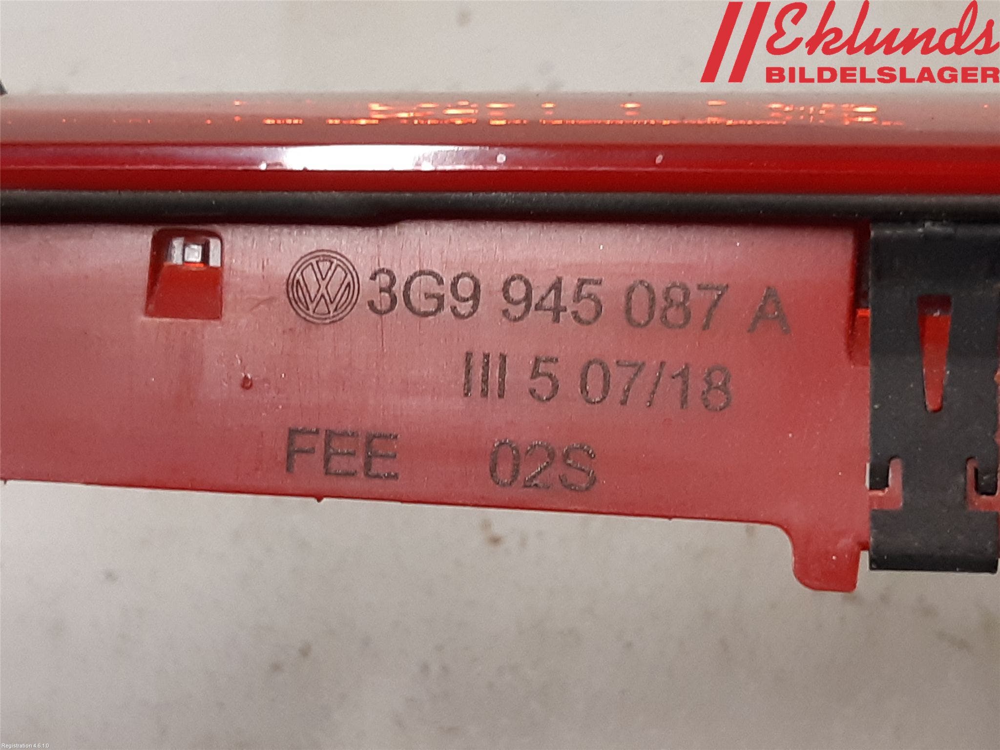 Volkswagen VW PASSAT 15-19 Bromsljus Bakruta