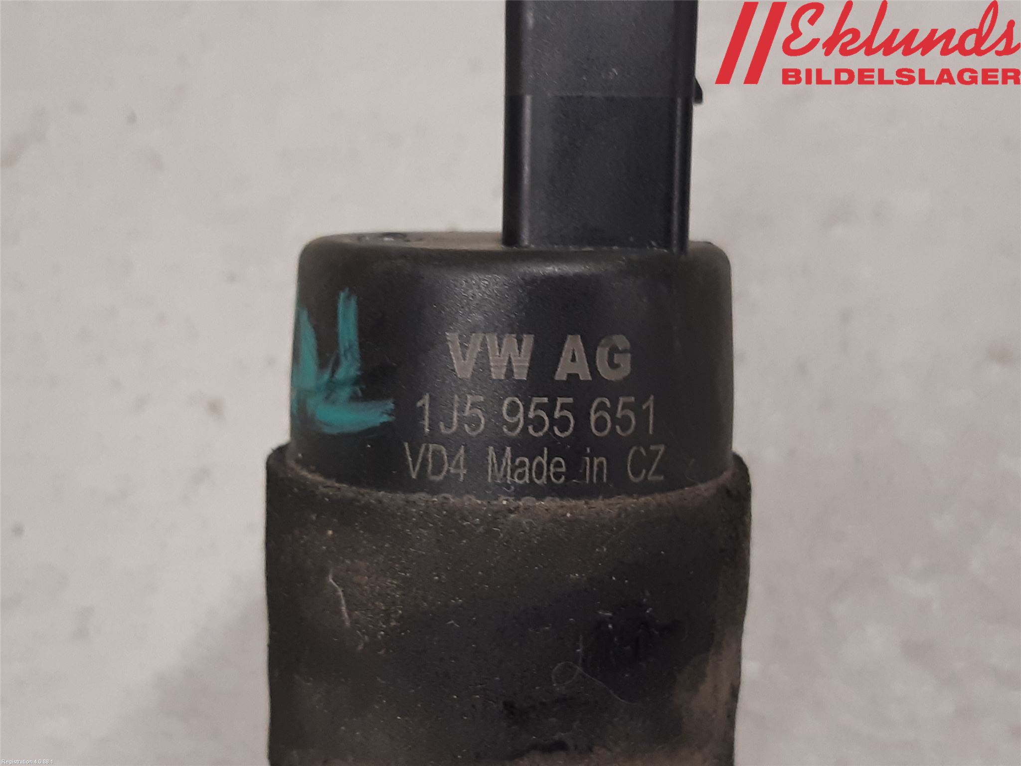 Audi A6/S6     05-11 Spolarpump Vindruta