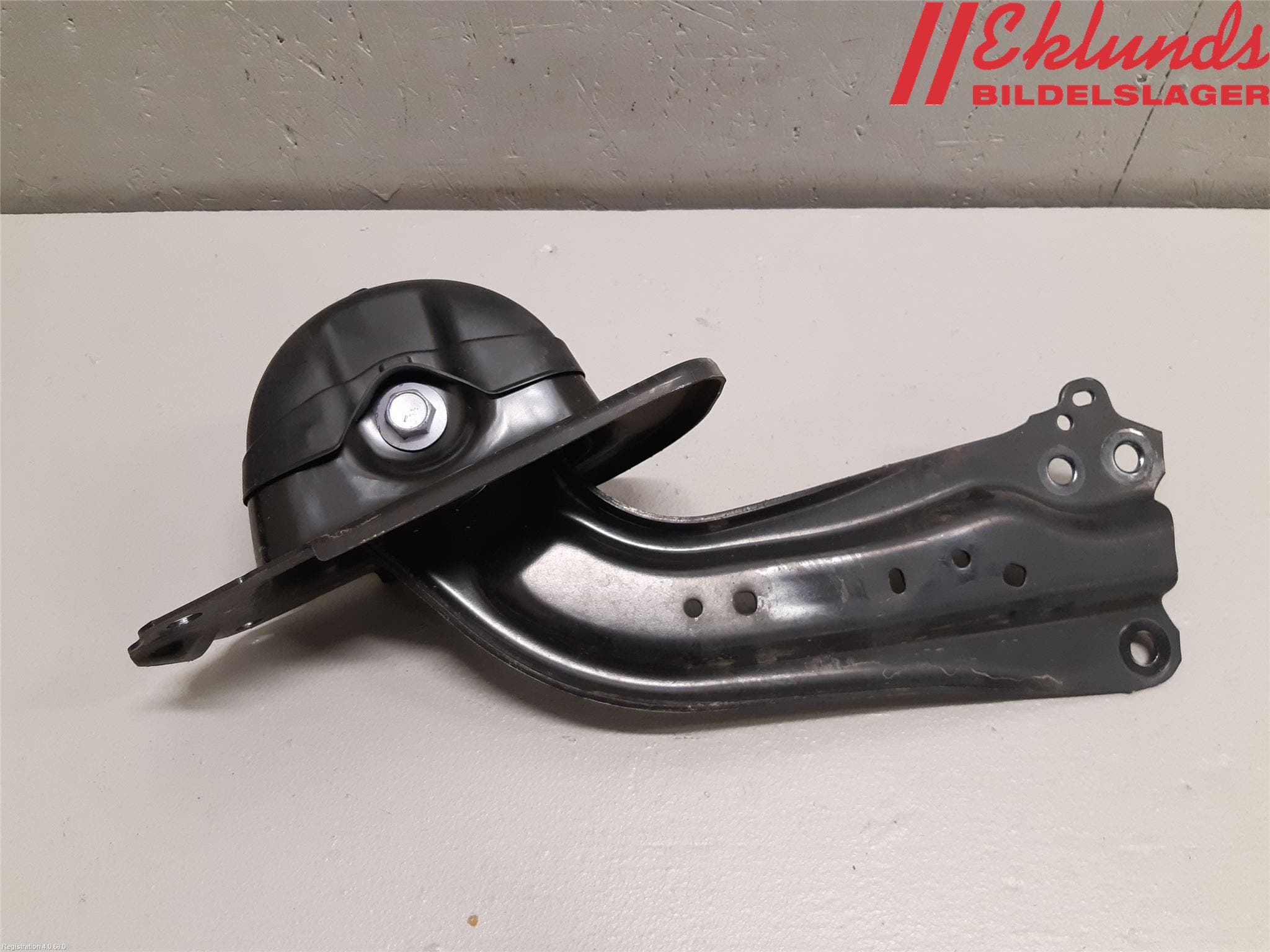 Toyota COROLLA 19- Bärarm Bak Höger