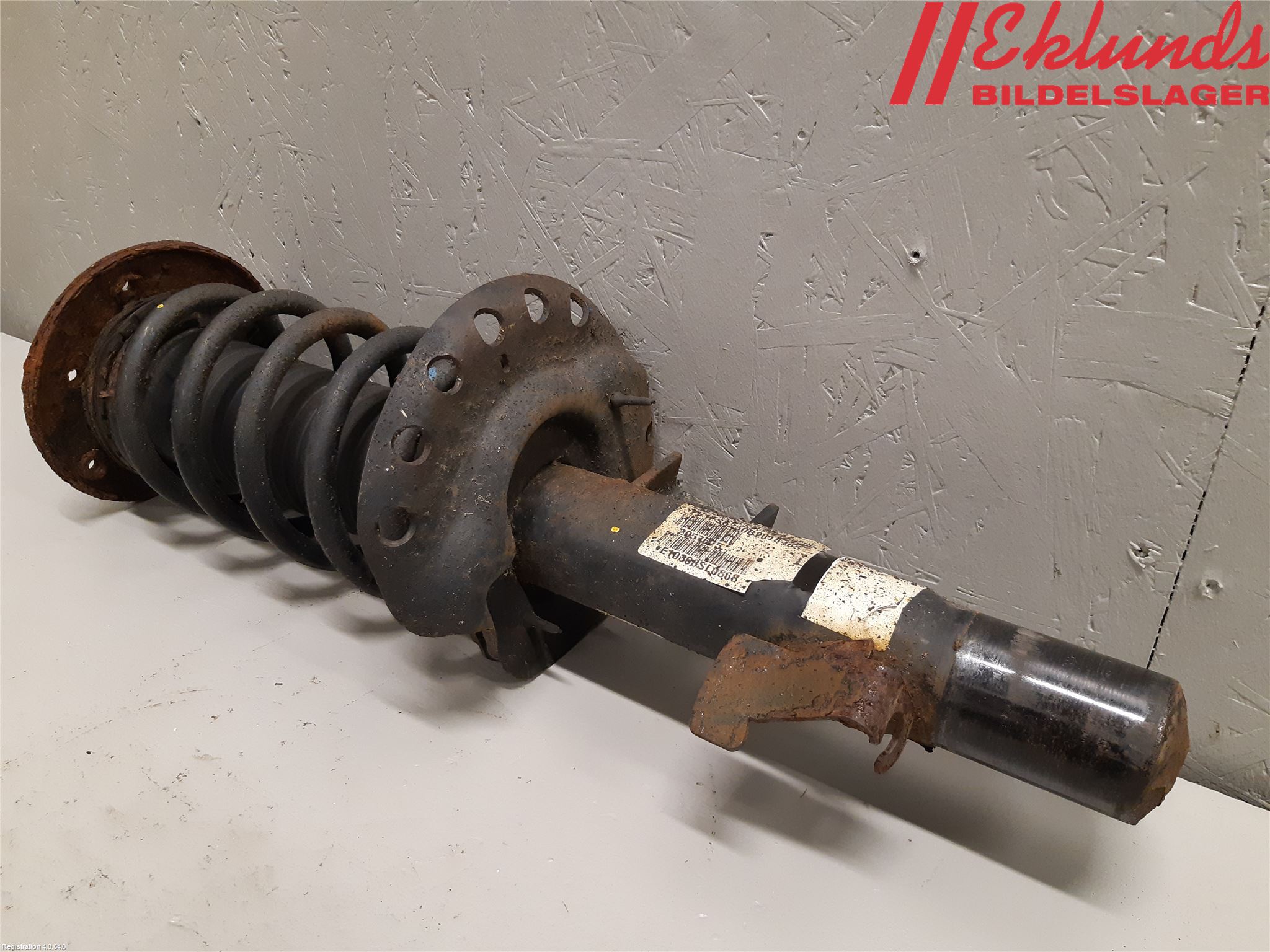 Volvo S60 11-13 Fjäderben Fram Vänster