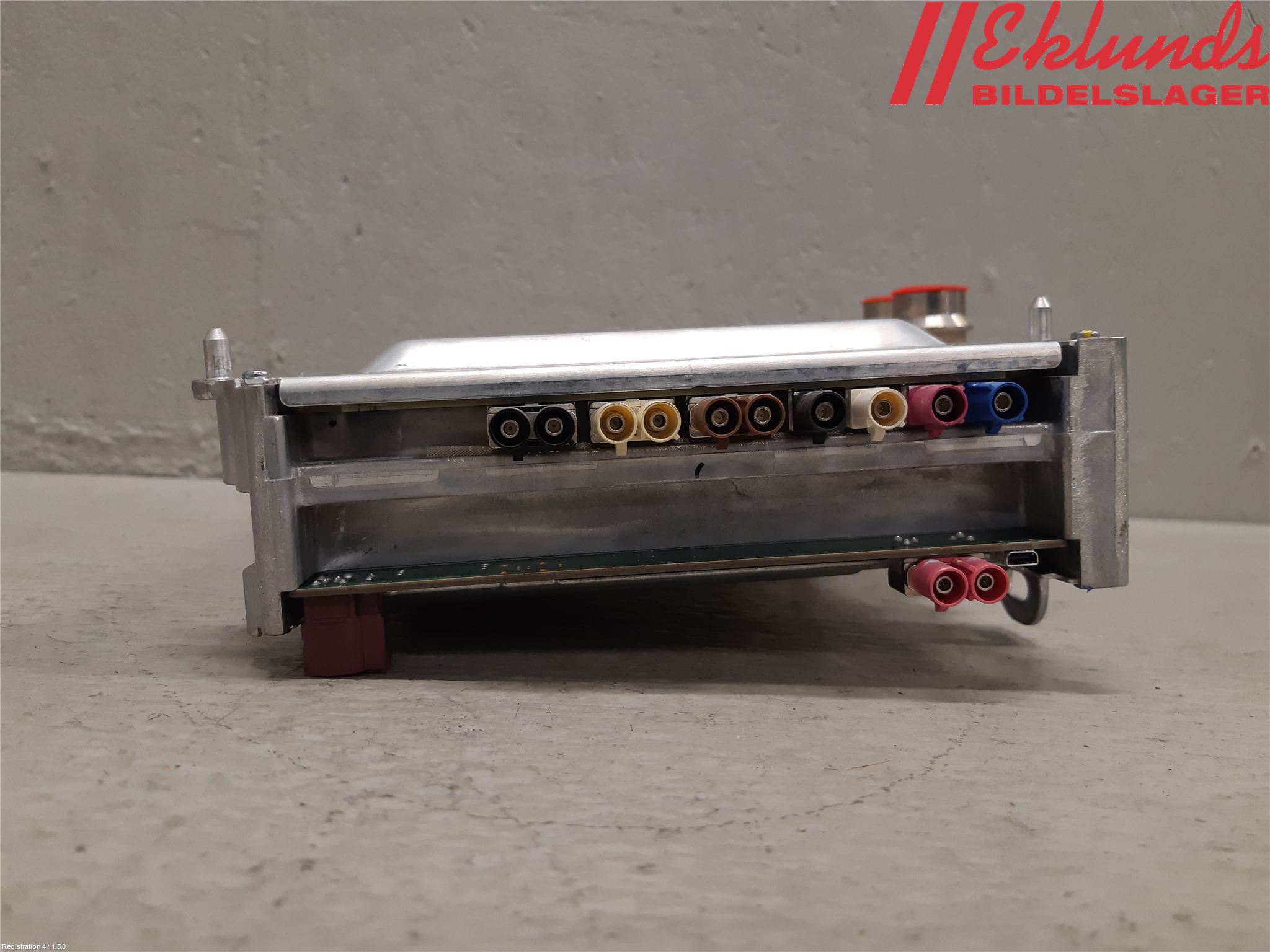 Tesla MODEL Y 21- Styrenhet Multimedia