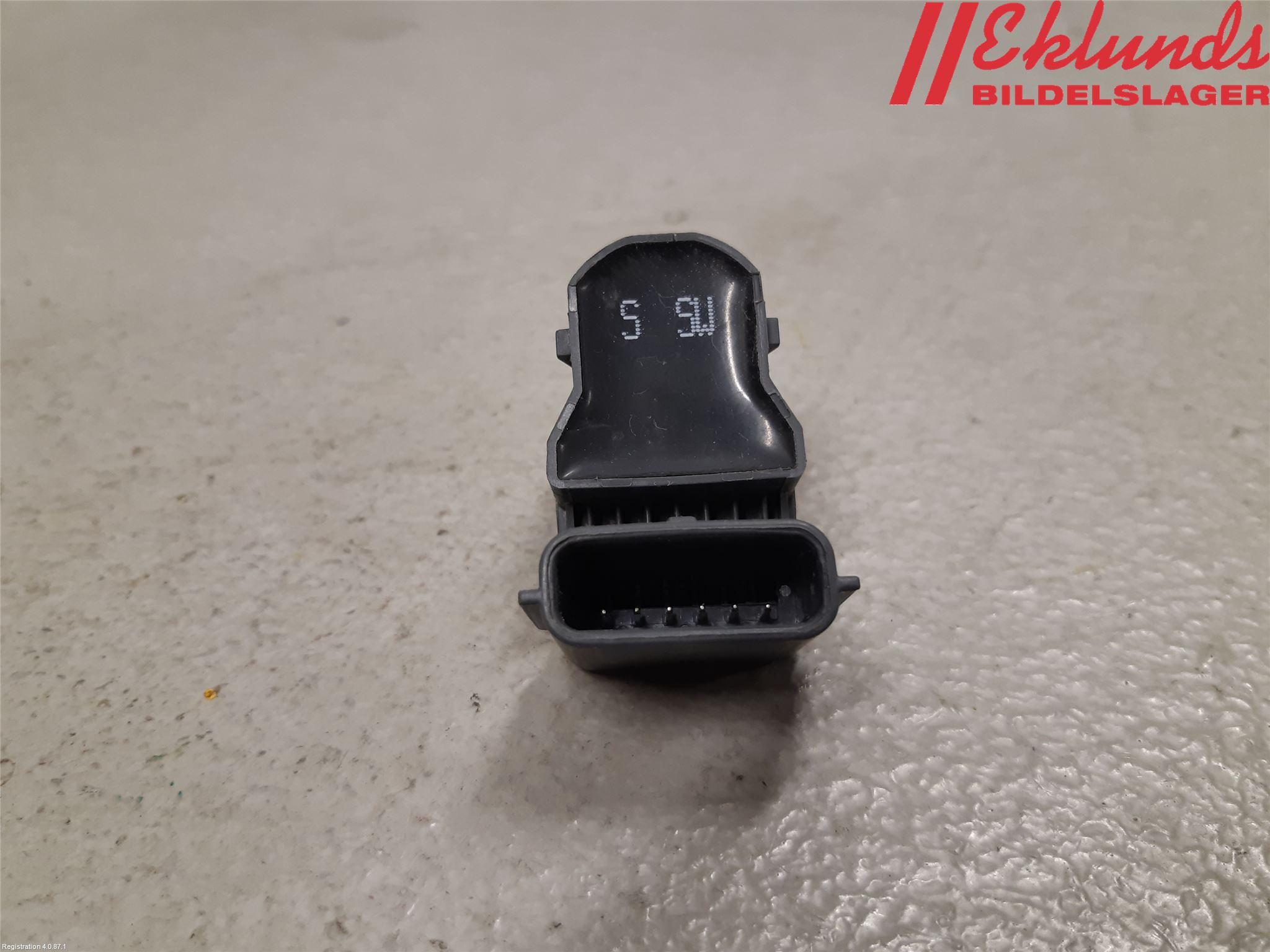 Kia SORENTO 15-20 Parkeringshjälp Frontsensor