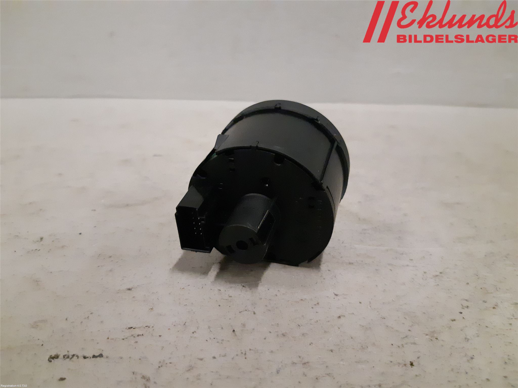 Volkswagen VW AMAROK 2H 10-22 Strömställare Ljus