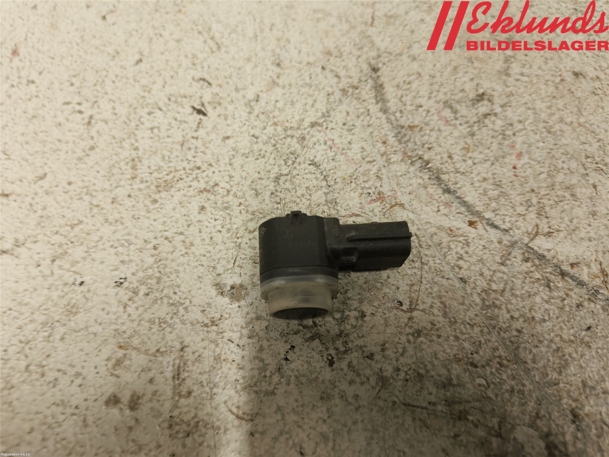 Nissan NV400 12-24 Parkeringshjälp Backsensor