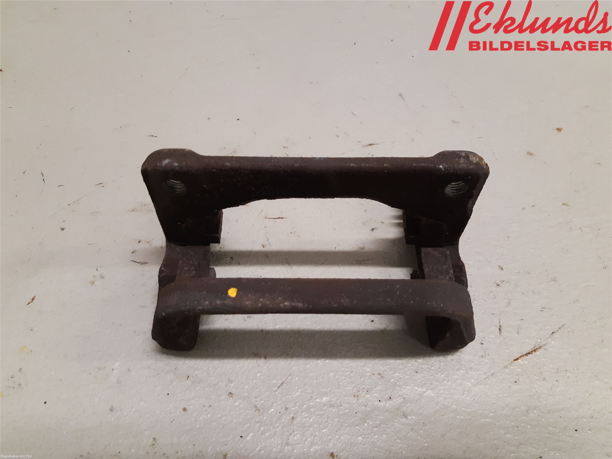 Fiat 500L 13-19 Bromsokshållare