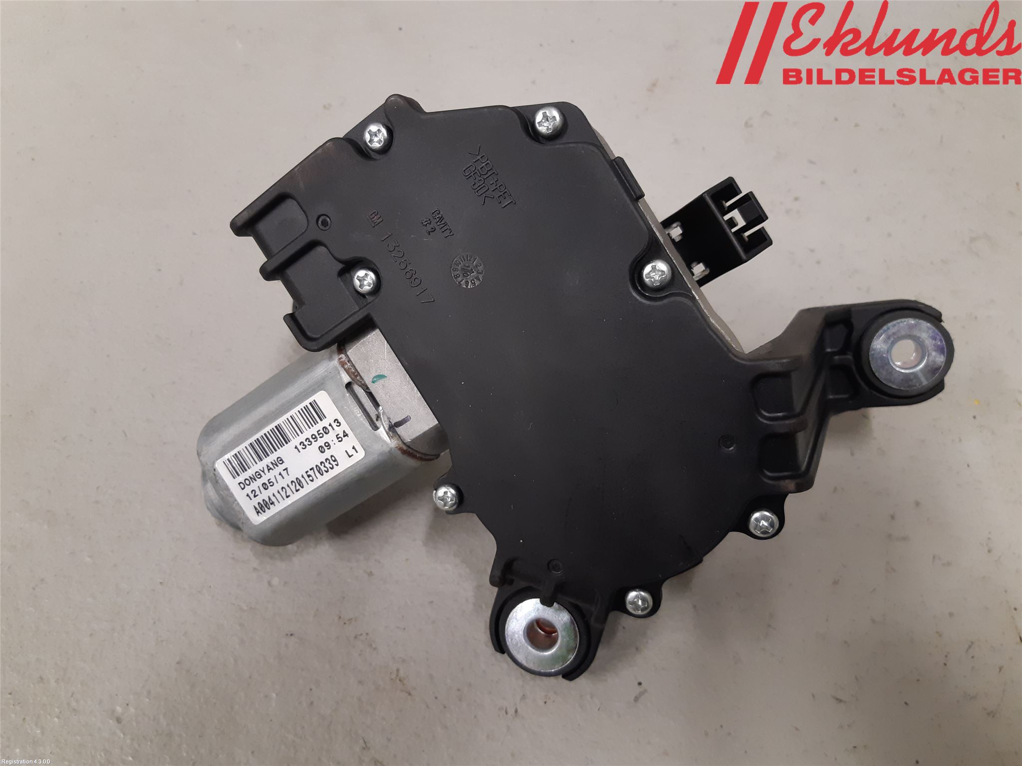 Opel ASTRA J 10-15 Torkarmotor Baklucka