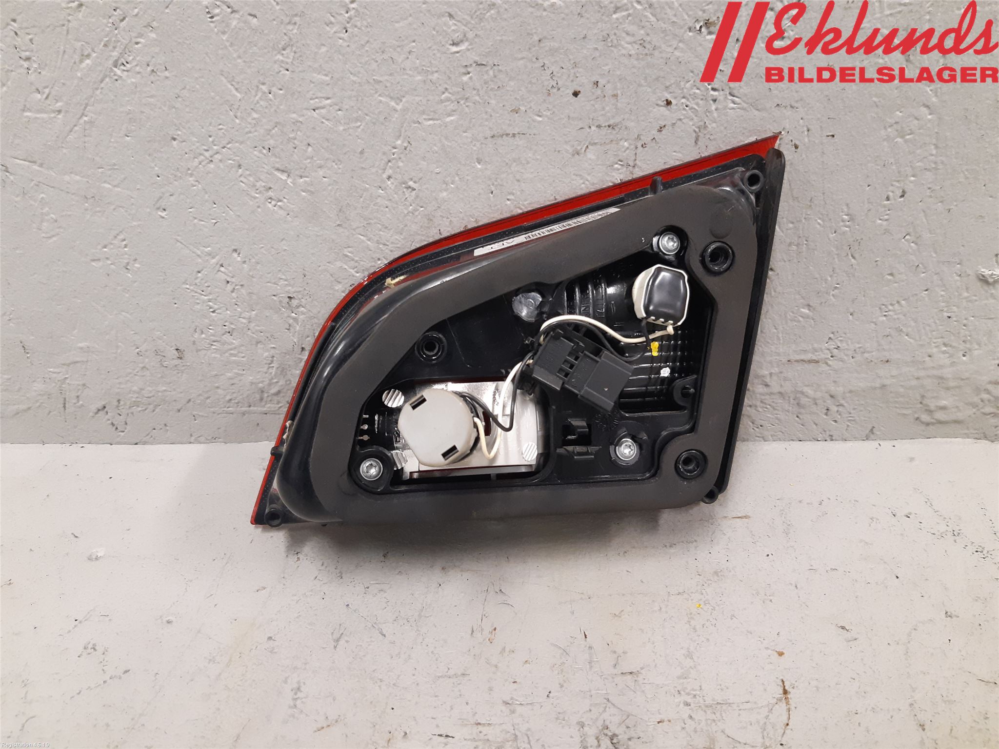 Opel ASTRA J 10-15 Bakljus Lucka Vä