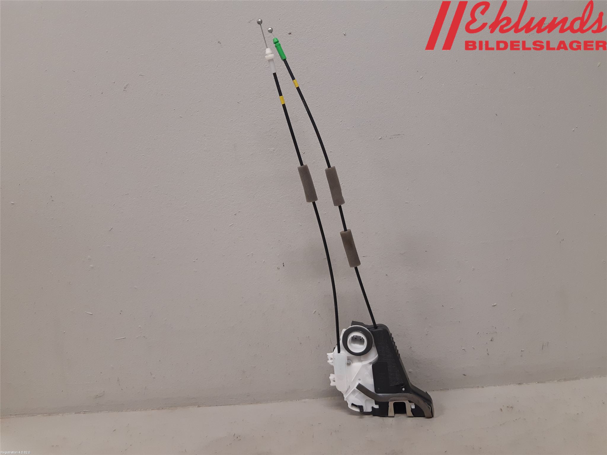 Toyota YARIS XP21 20- Låskista-Dörrlås