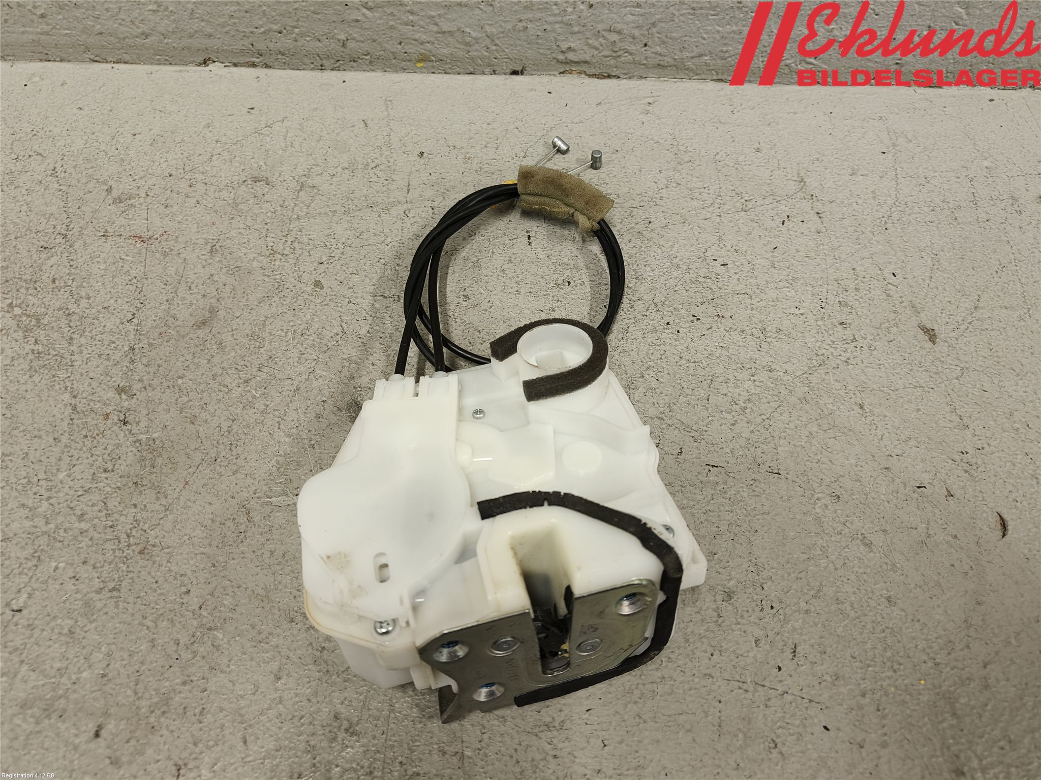 Mitsubishi ECLIPS CROSS Låskista-Dörrlås