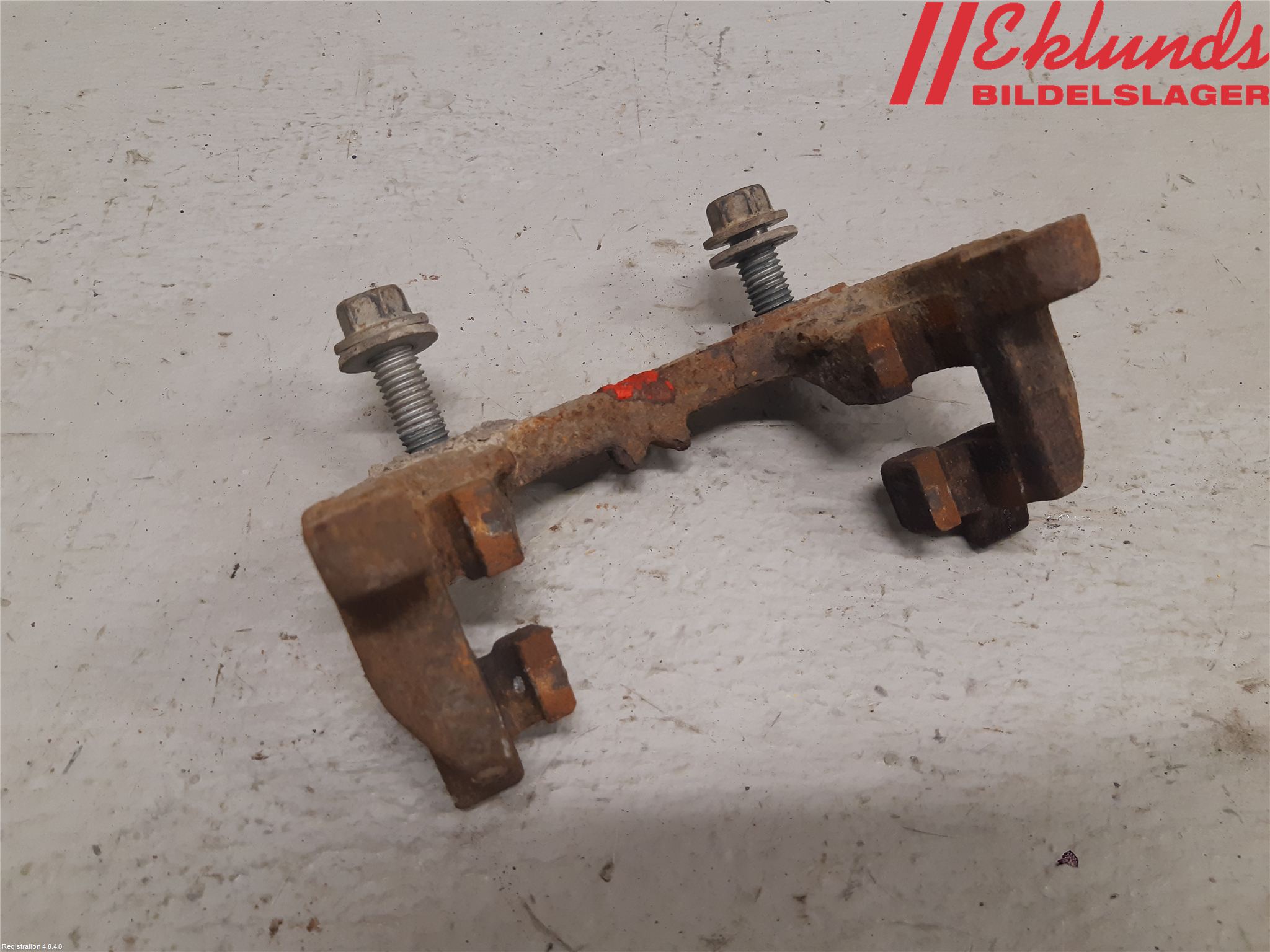 Ford MONDEO 15-22 Bromsokshållare