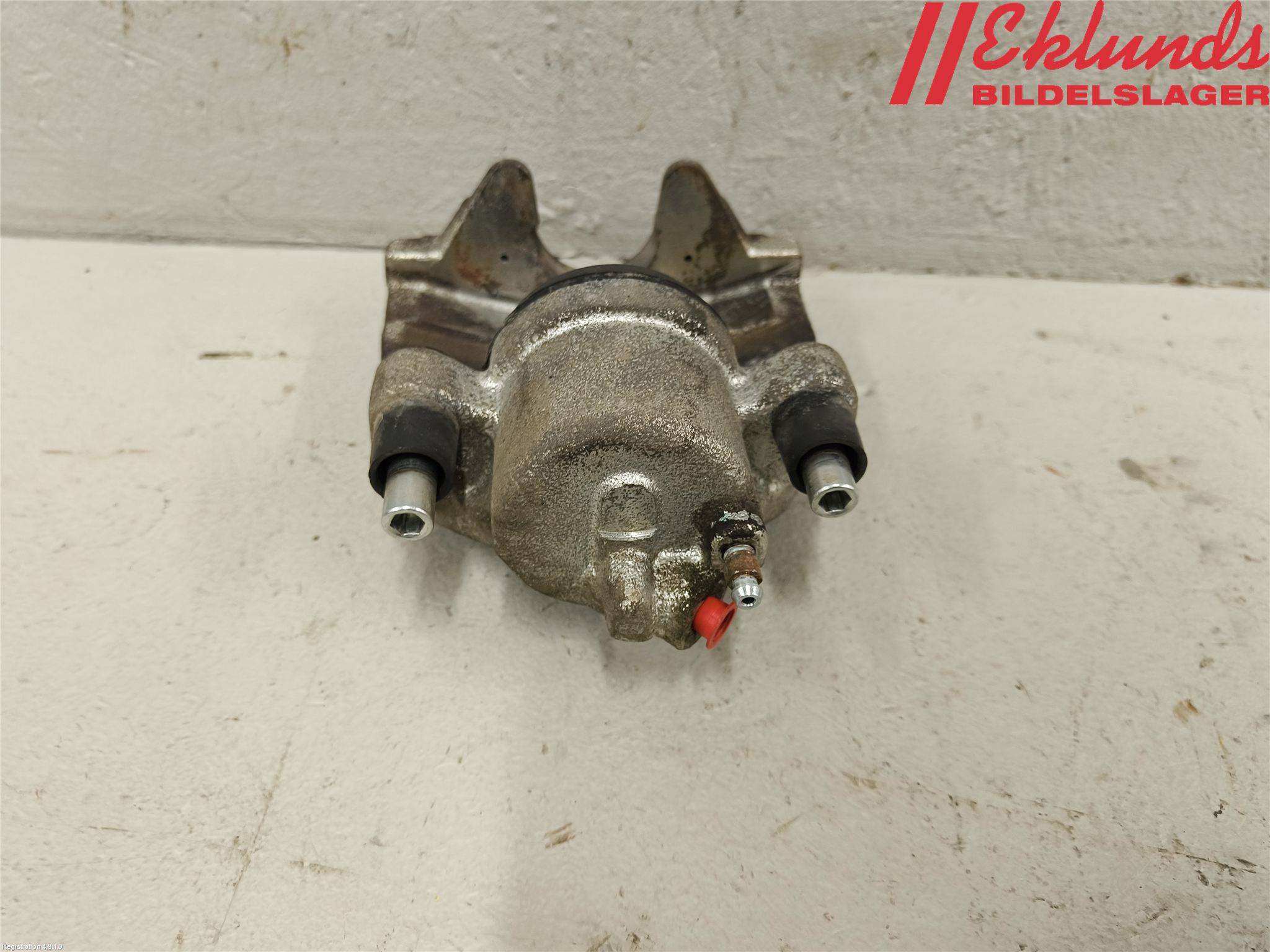 Ford KUGA 08-12 Bromsok Fram Vänster