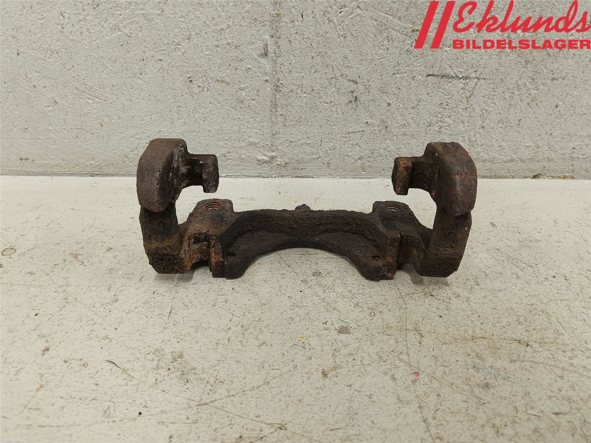 Ford S-MAX 06-15 Bromsokshållare