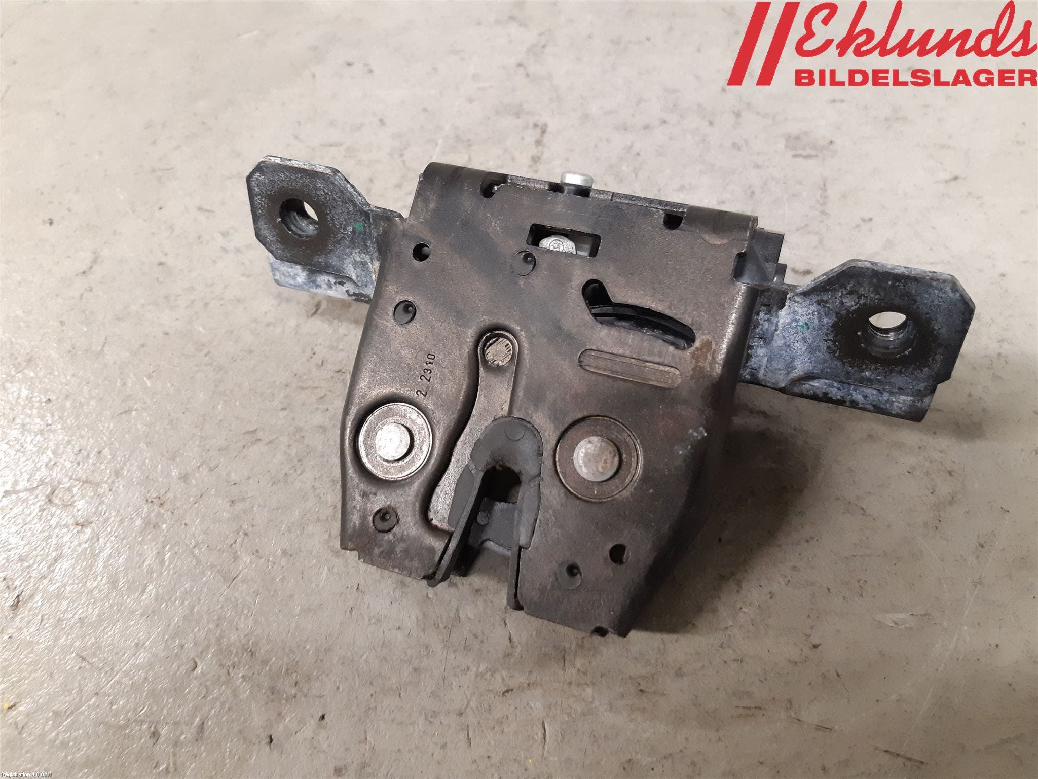 Opel ASTRA J 10-15 Låskista Baklucka