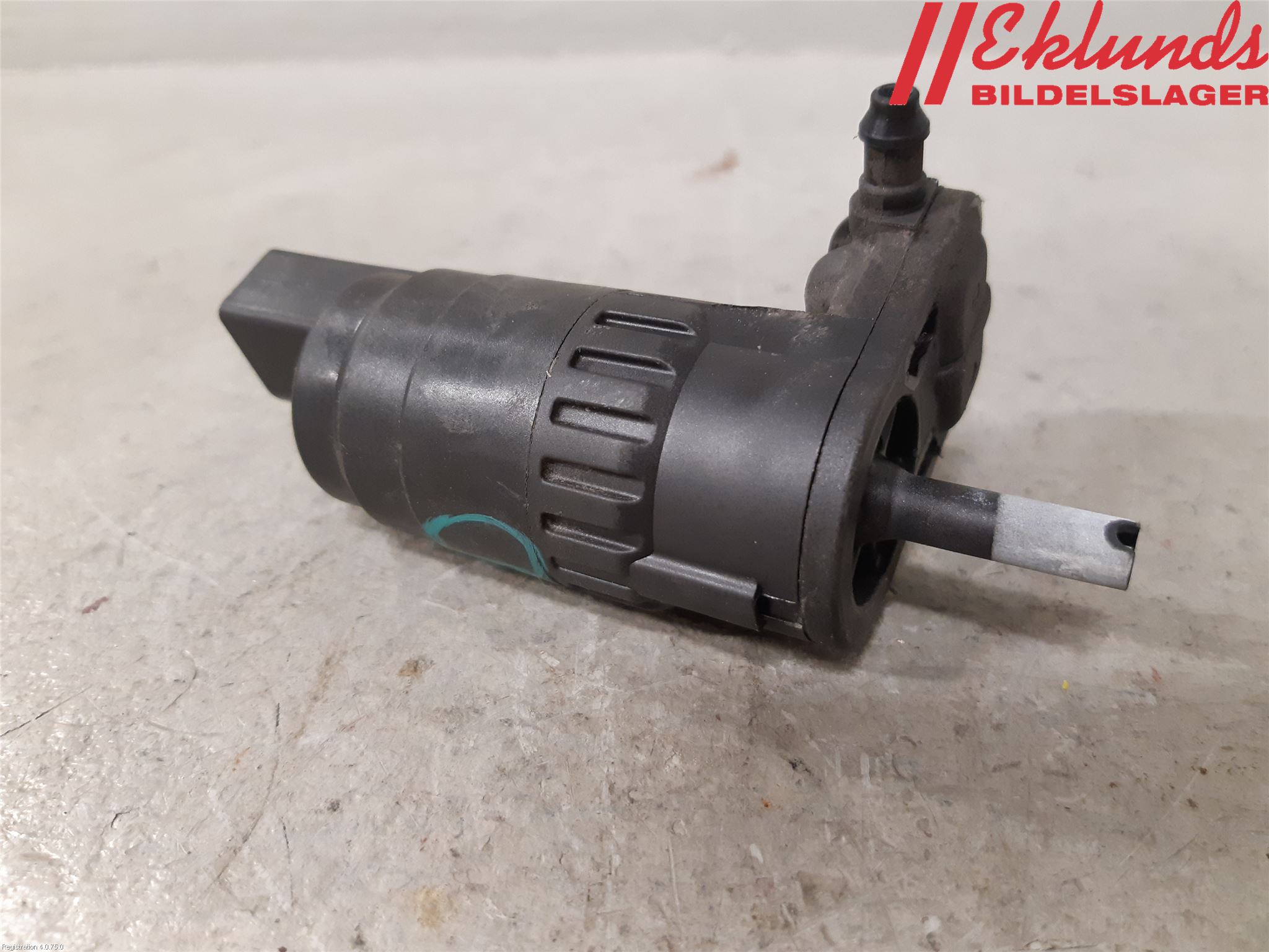 Volkswagen VW GOLF / E-GOLF VII 13-20 Spolarpump Vindruta