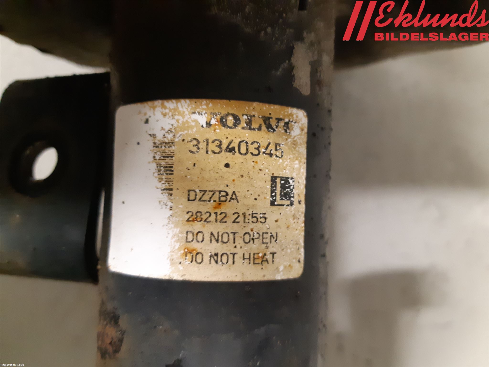 Volvo V70 08-13 Fjäderben Fram Vänster