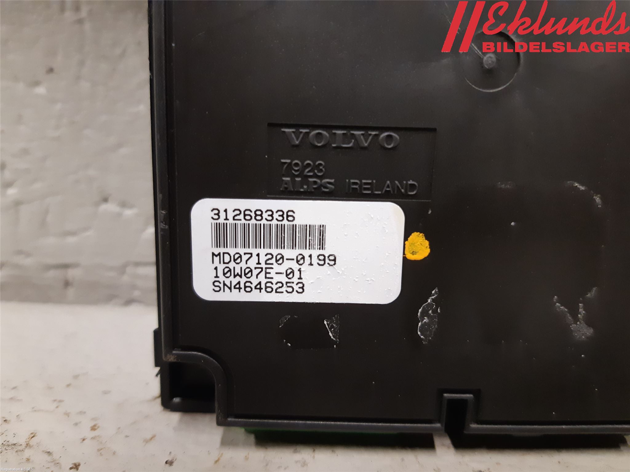 Volvo V70 08-13 Cd Radio - Multimediapanel