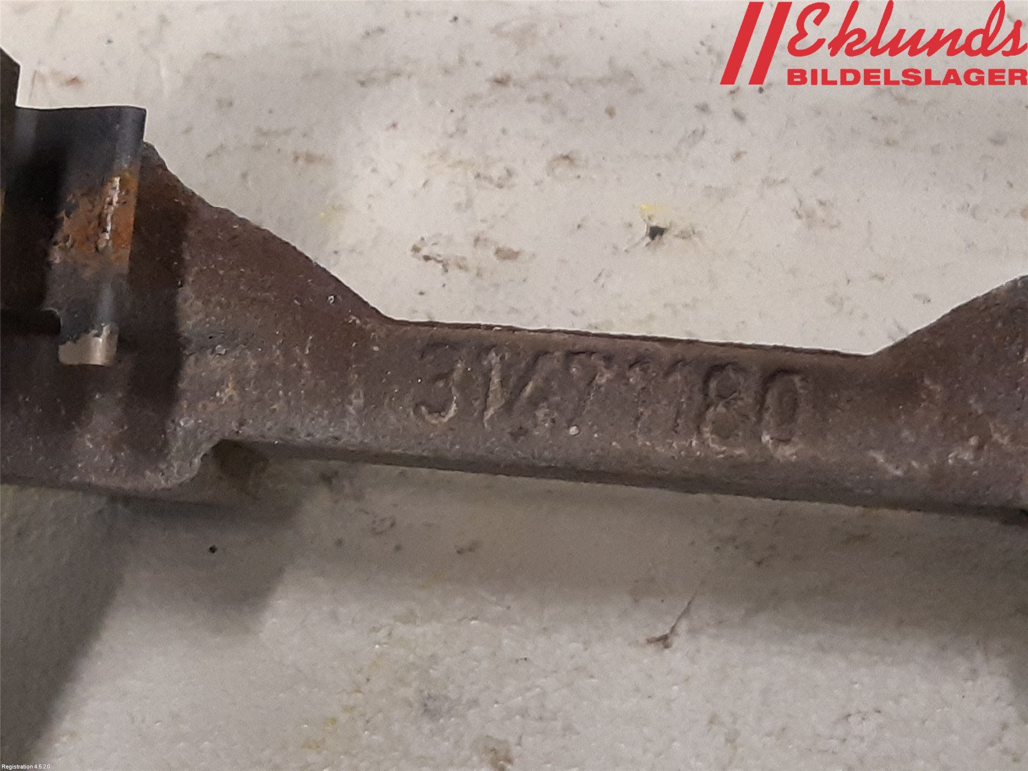 Volvo XC40/RECHARGE 18- Bromsokshållare