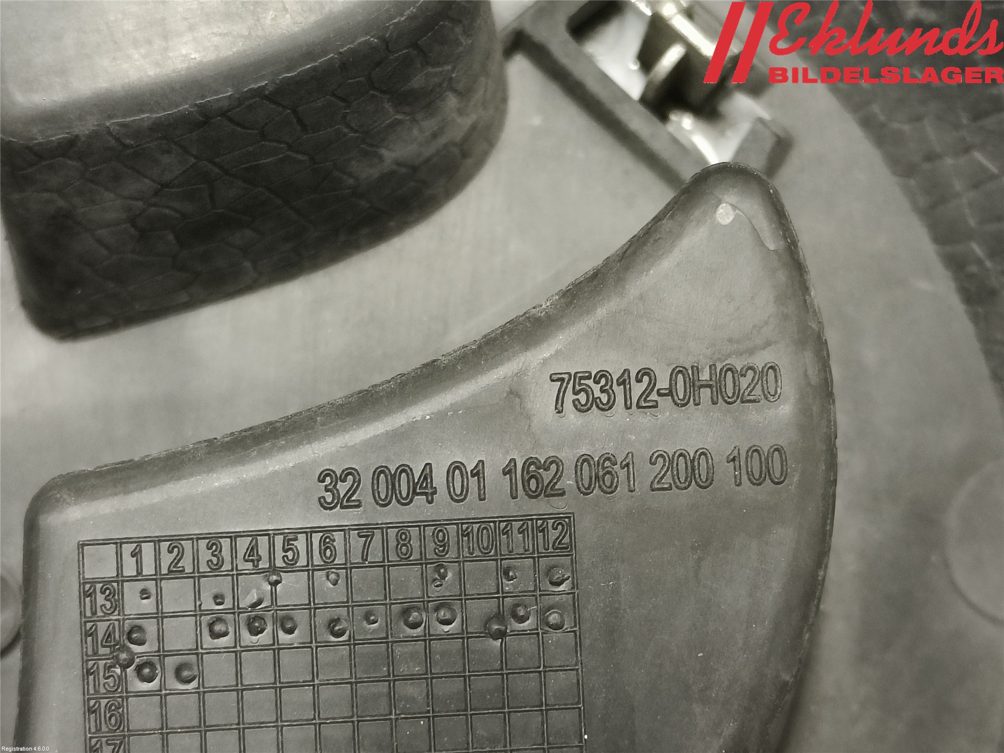 Toyota AYGO 15-21 Emblem