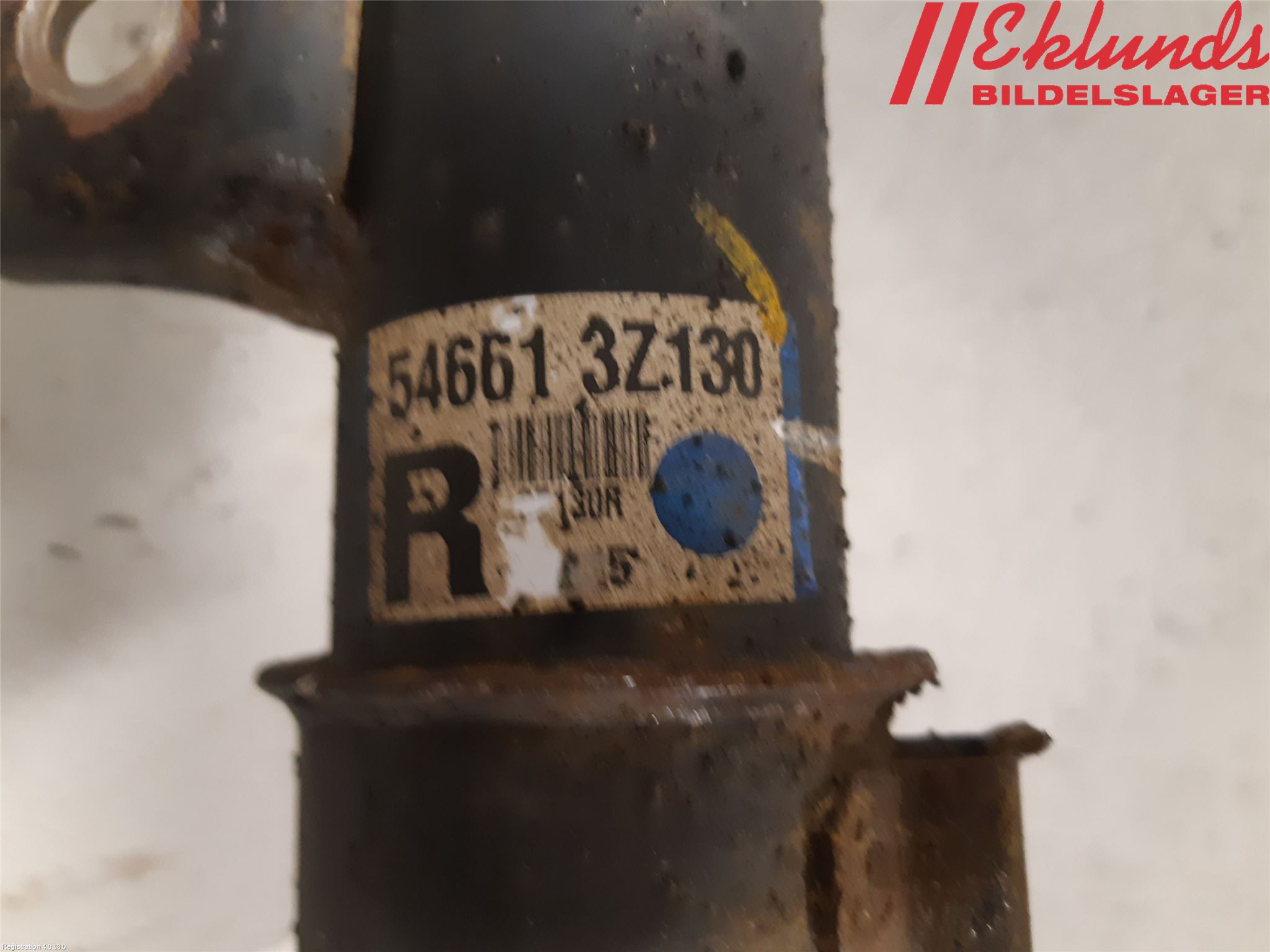 Hyundai i40 08-15 Fjäderben Fram Höger