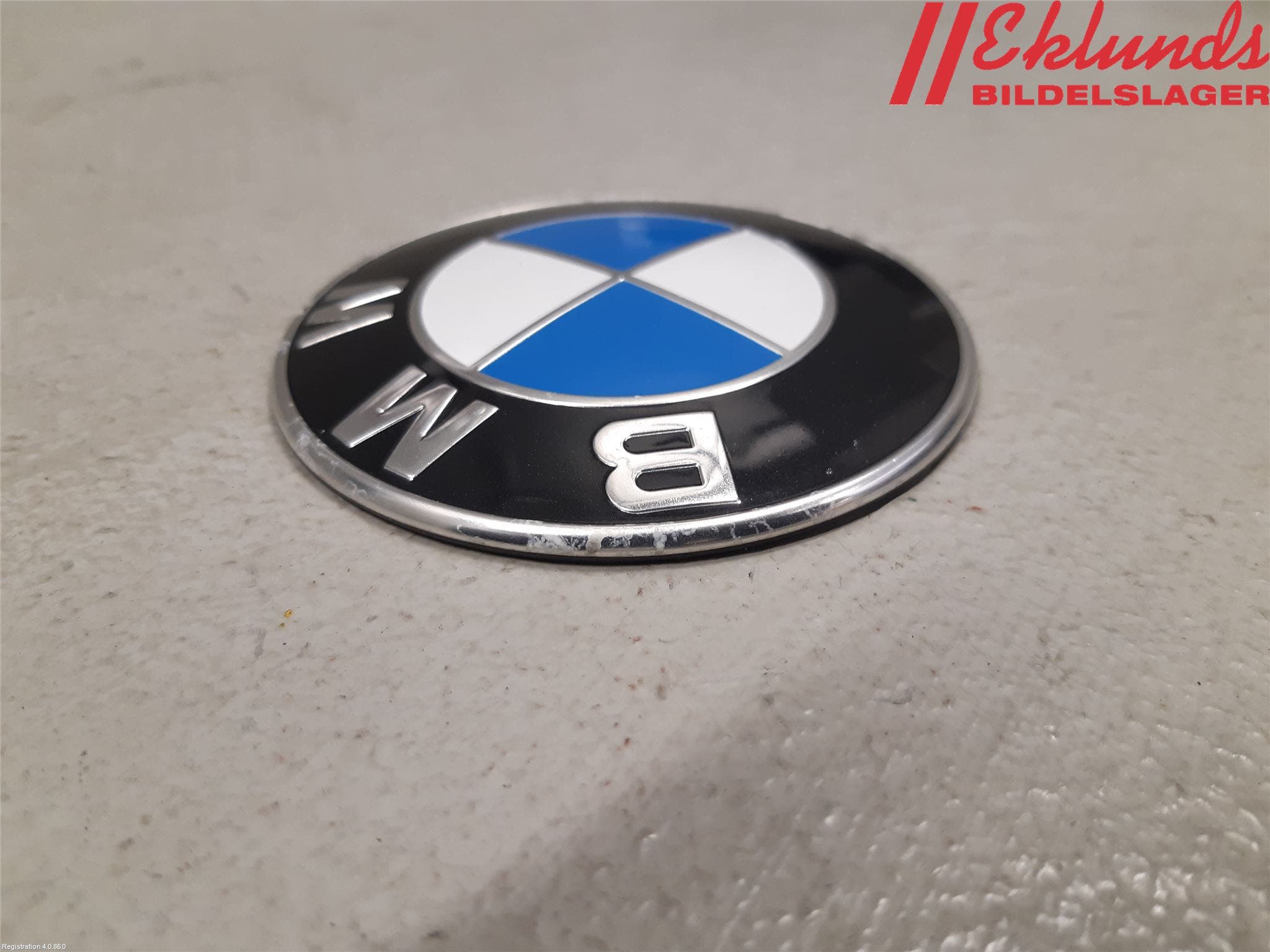 BMW 5 F10/F11/F18 09-17 Emblem
