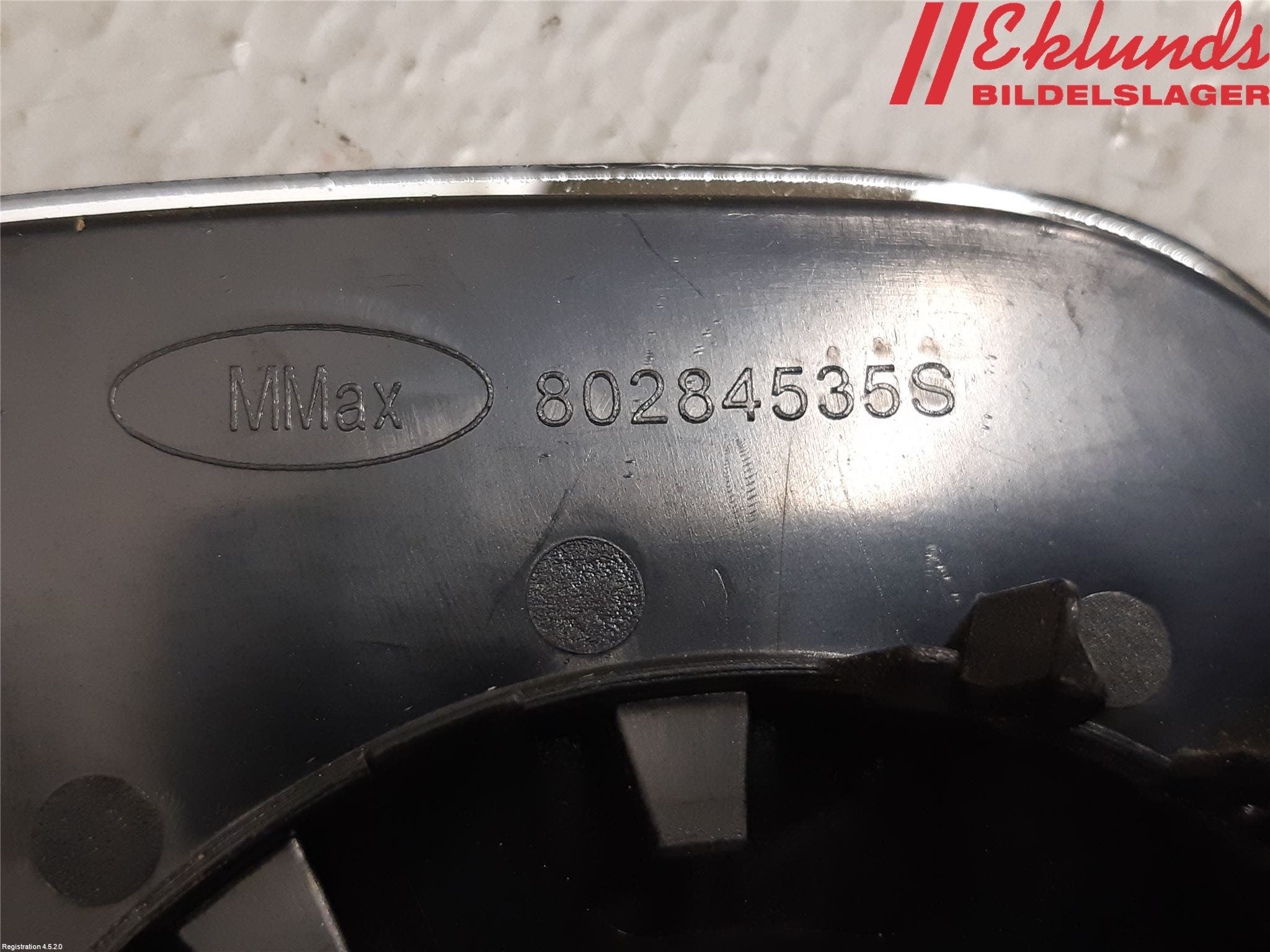 BMW 5 F10/F11/F18 09-17 Spegelglas Hö