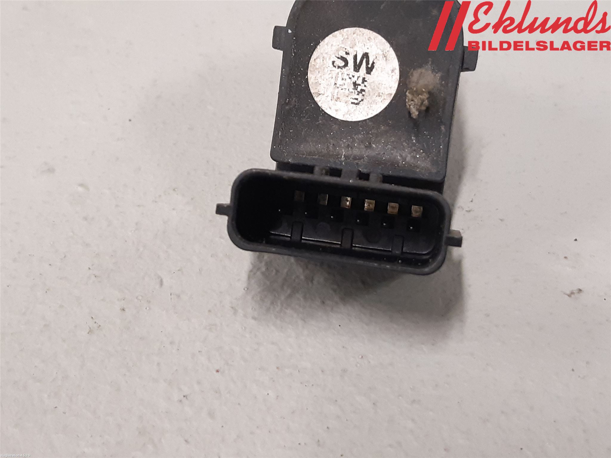 Kia OPTIMA 16-20 Parkeringshjälp Frontsensor