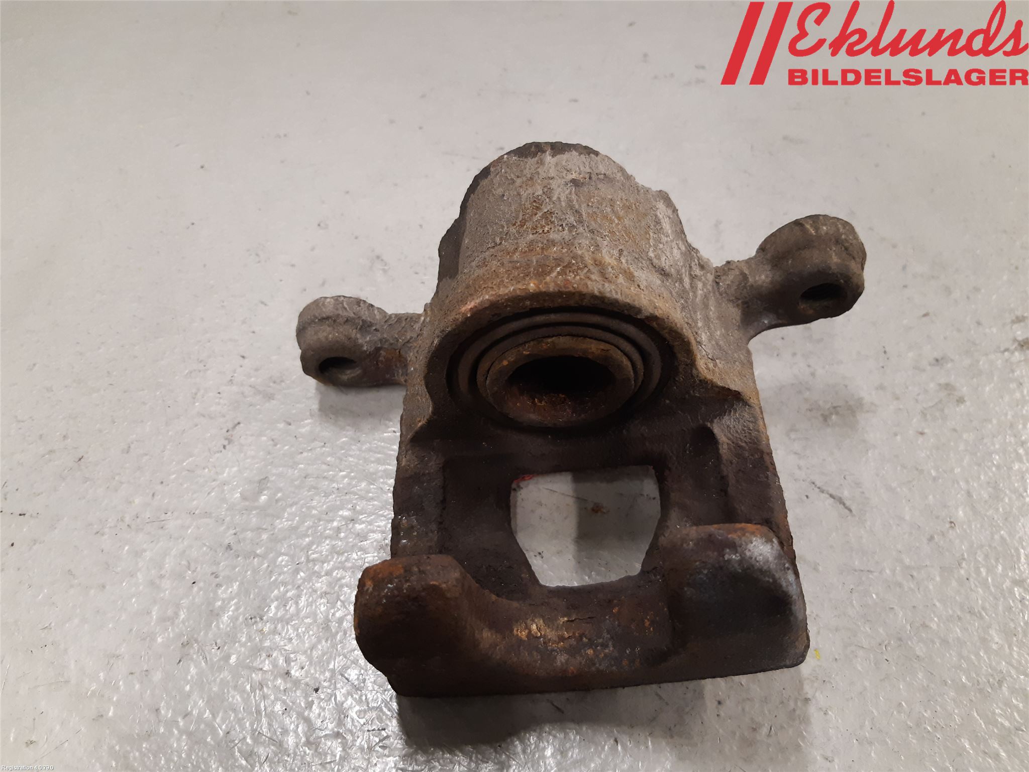 Nissan JUKE 14-19 Bromsok Bak Vänster