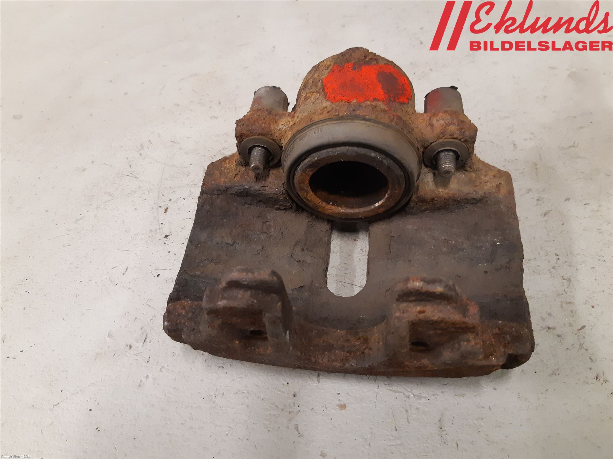 Volkswagen VW PASSAT 11-14 Bromsok Fram Vänster
