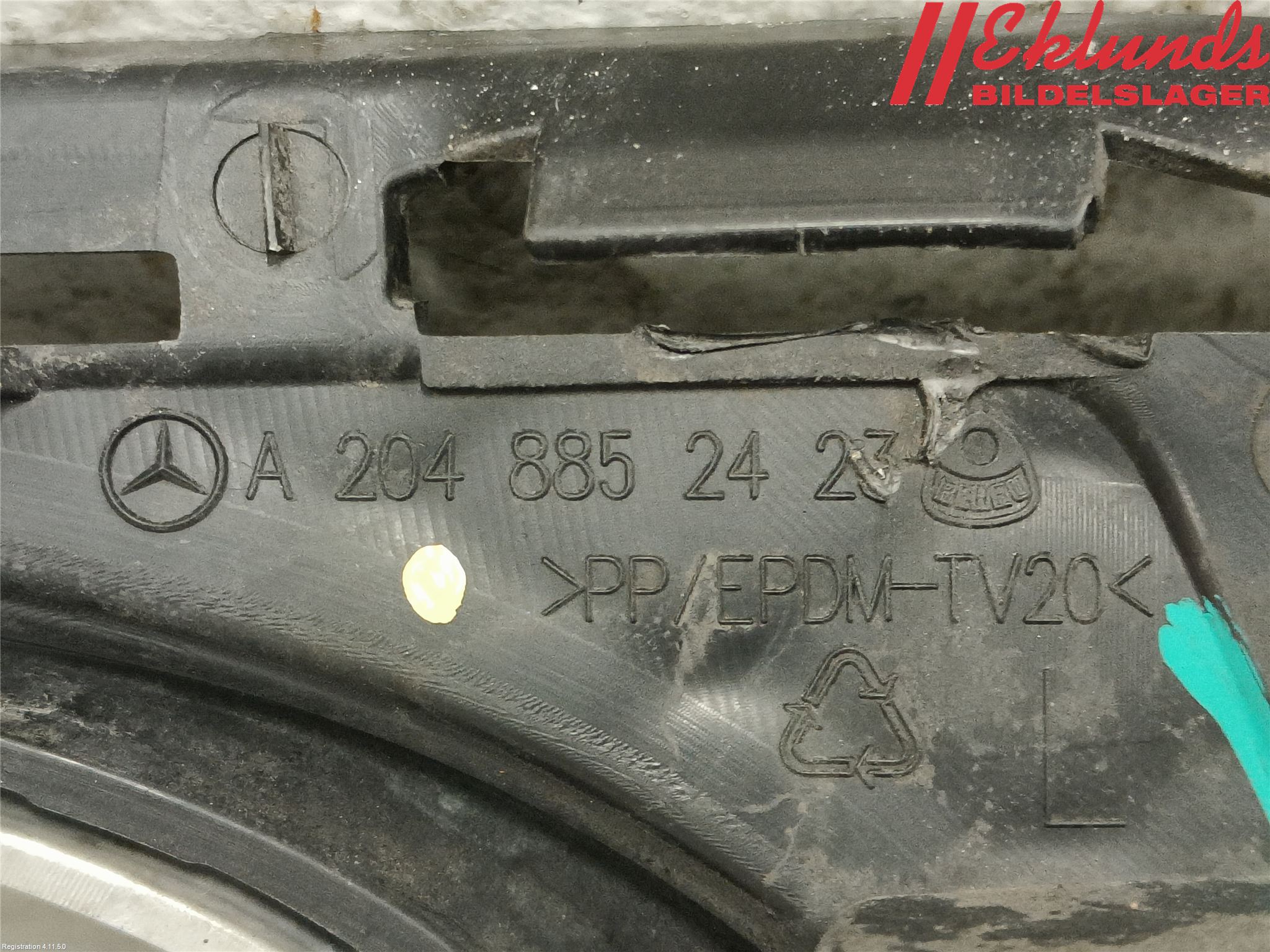 Mercedes-Benz MB C-KLASS (W204) 07-15 Dimljussarg Fram