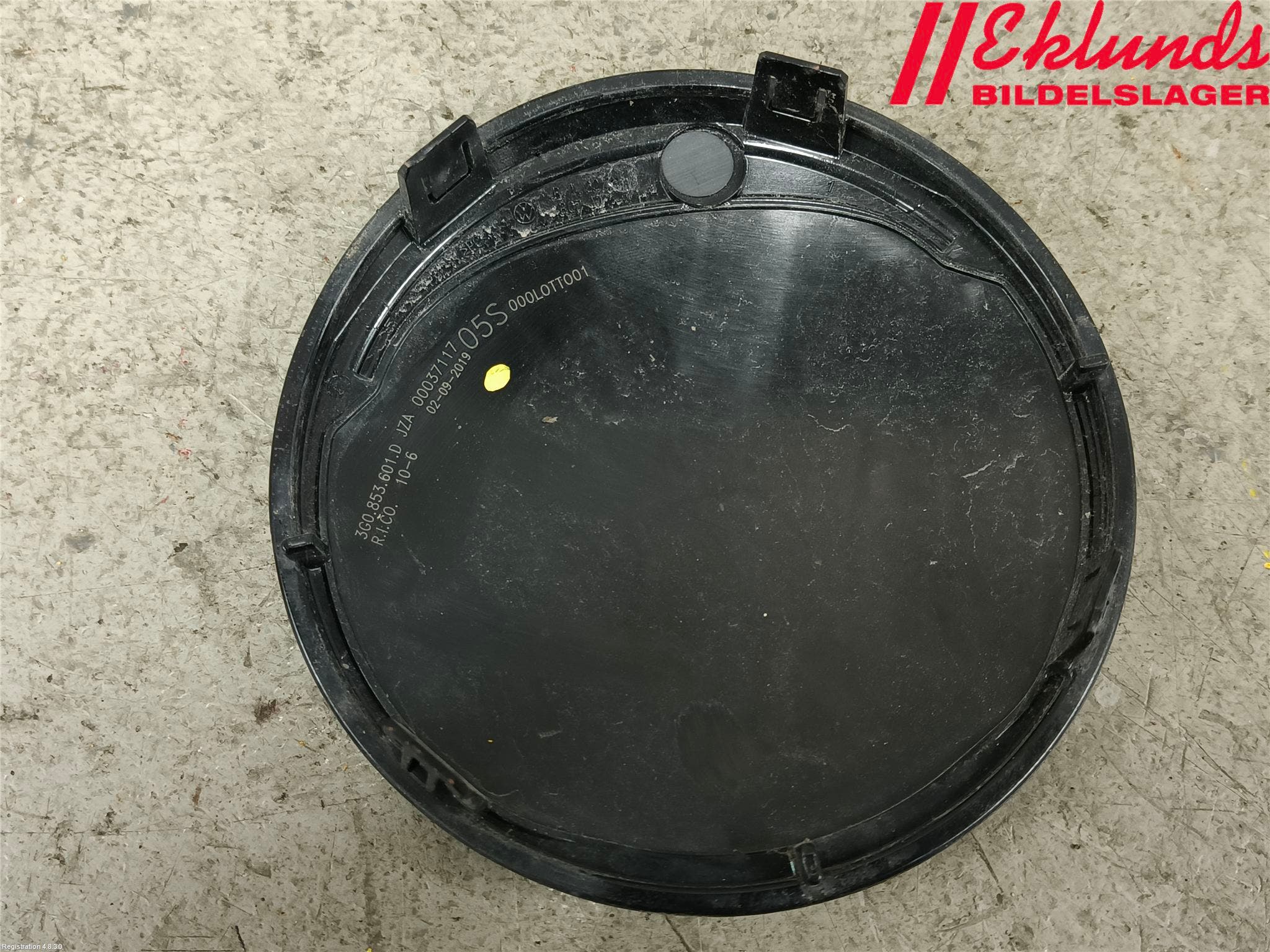 Volkswagen VW PASSAT 20-24 Emblem