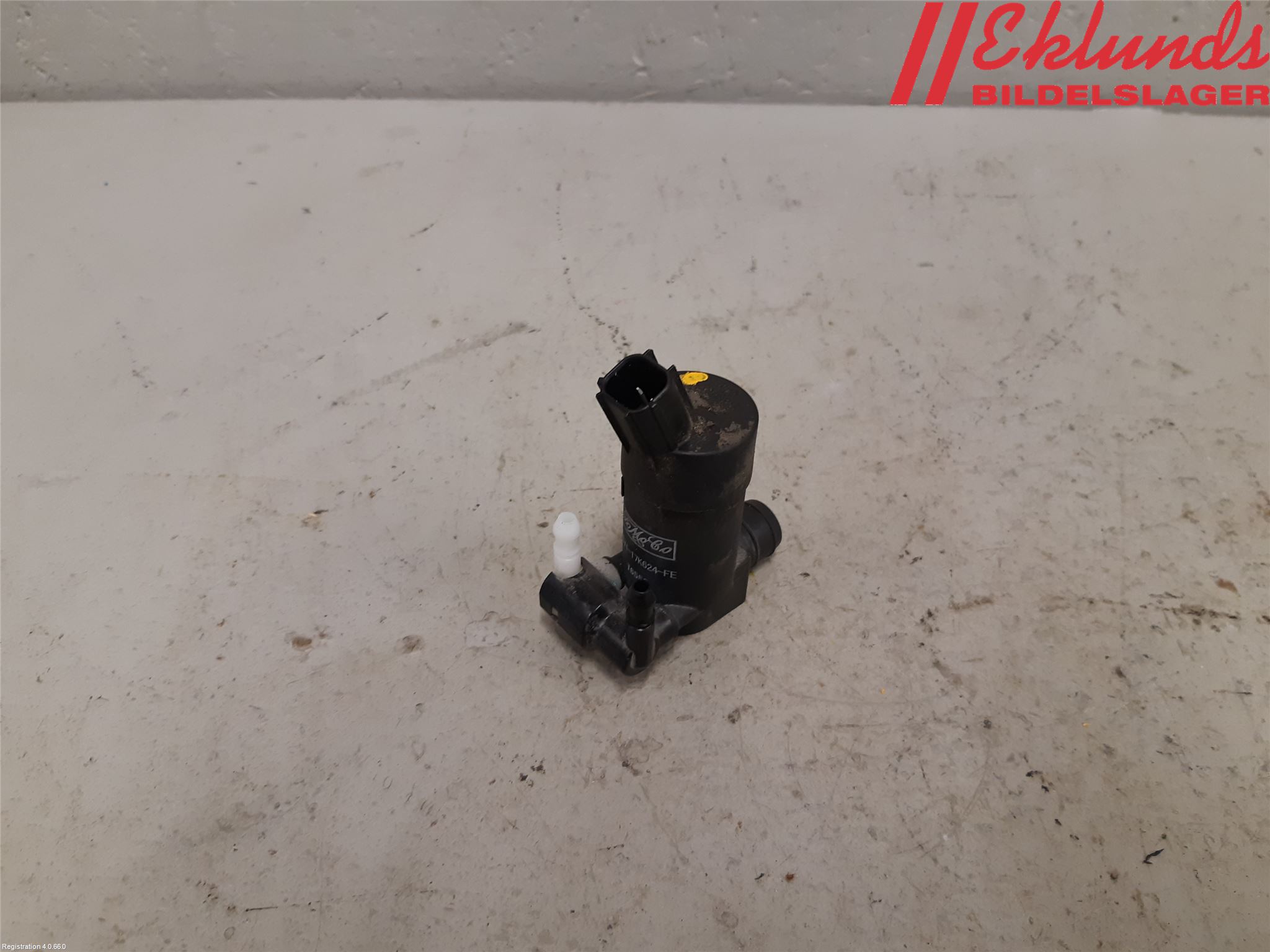 Ford KUGA 08-12 Spolarpump Vindruta