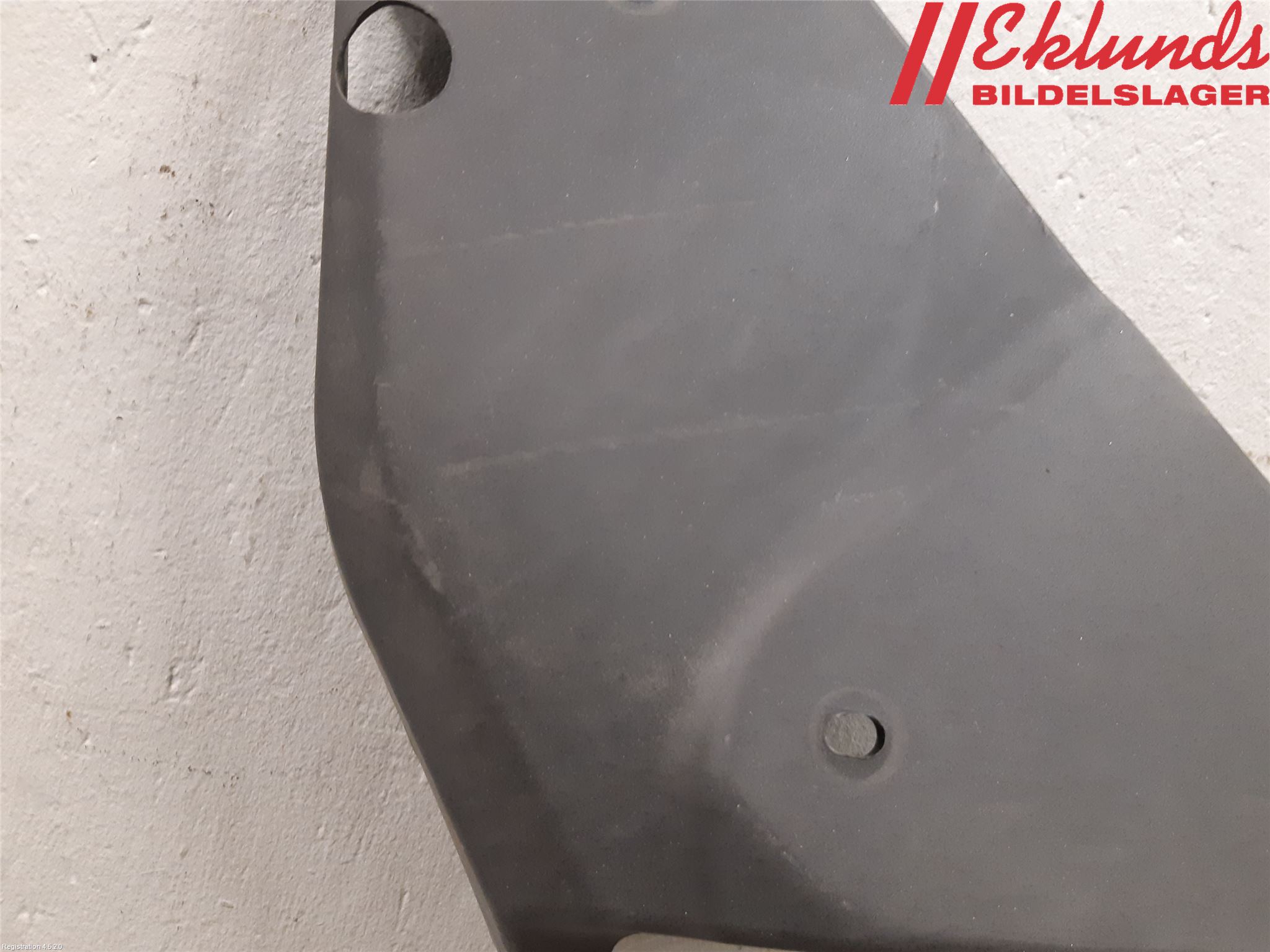 Volvo V60 19- Täckplast Front