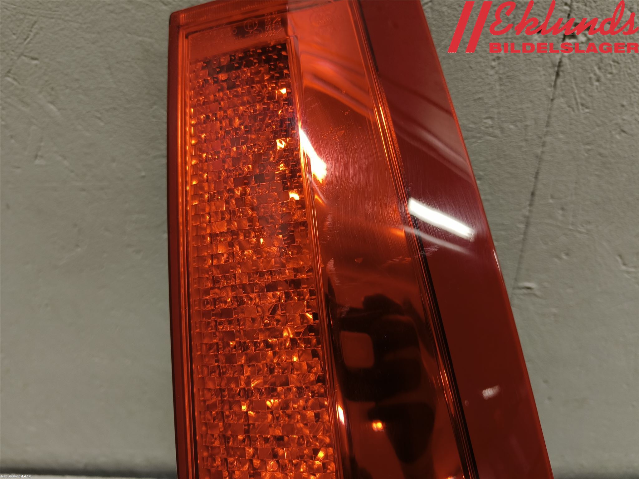 Volvo V70 08-13 Bakljus Lucka Hö