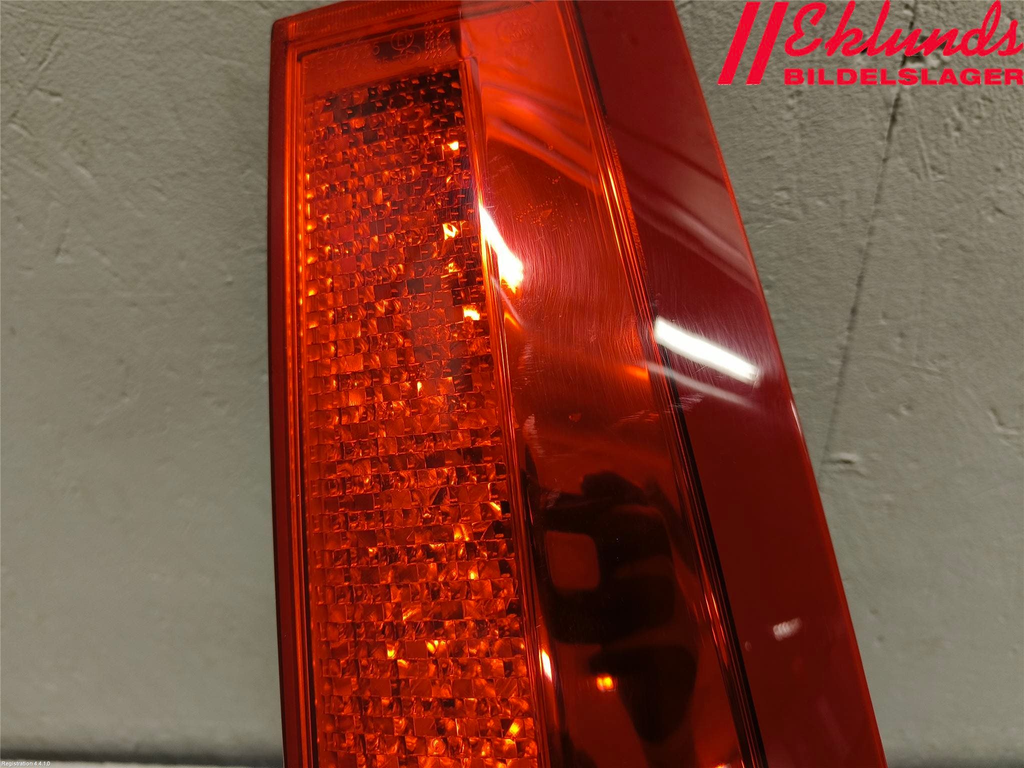 Volvo V70 08-13 Bakljus Lucka Hö