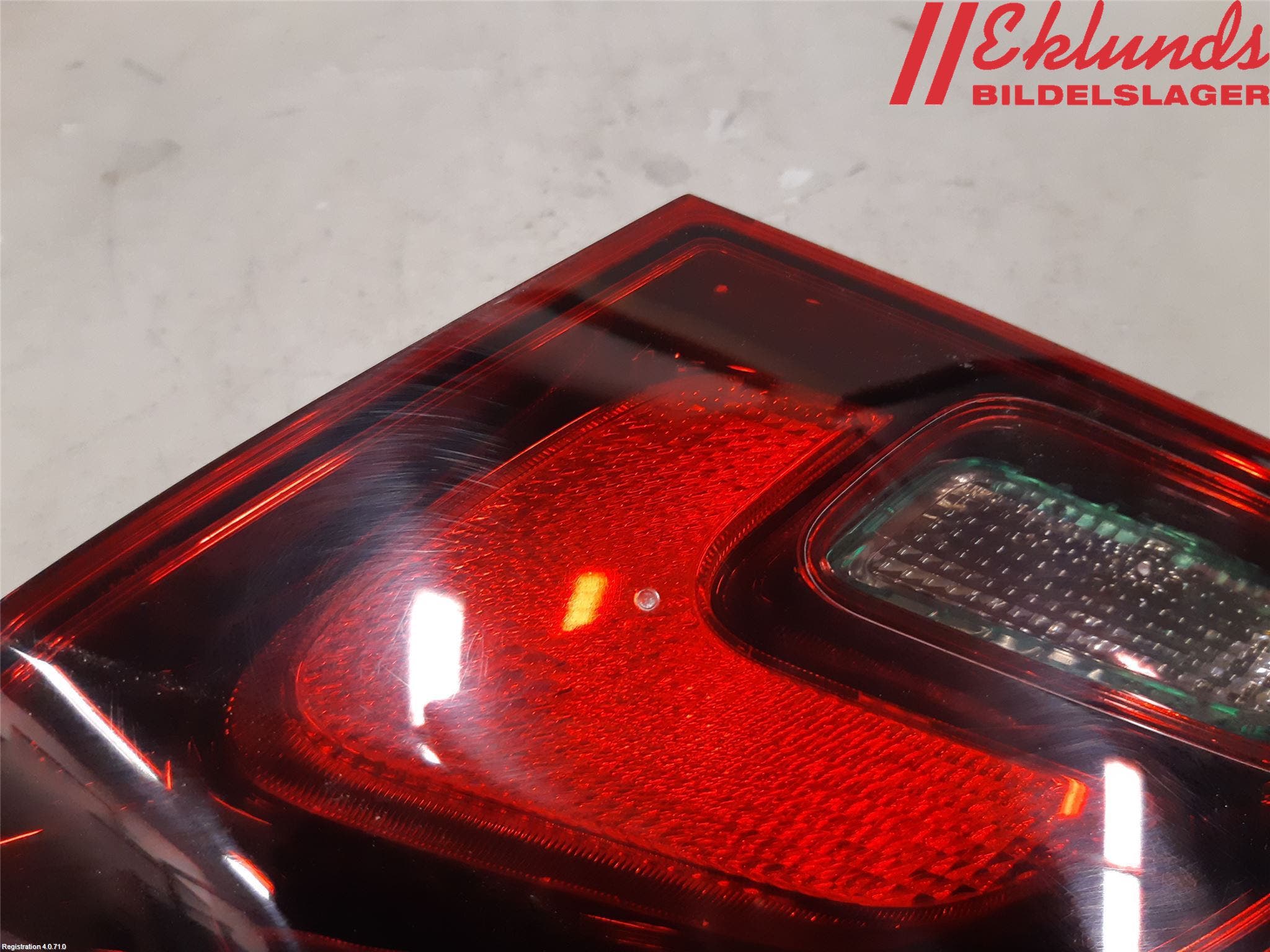 Opel ASTRA J 10-15 Bakljus Lucka Hö