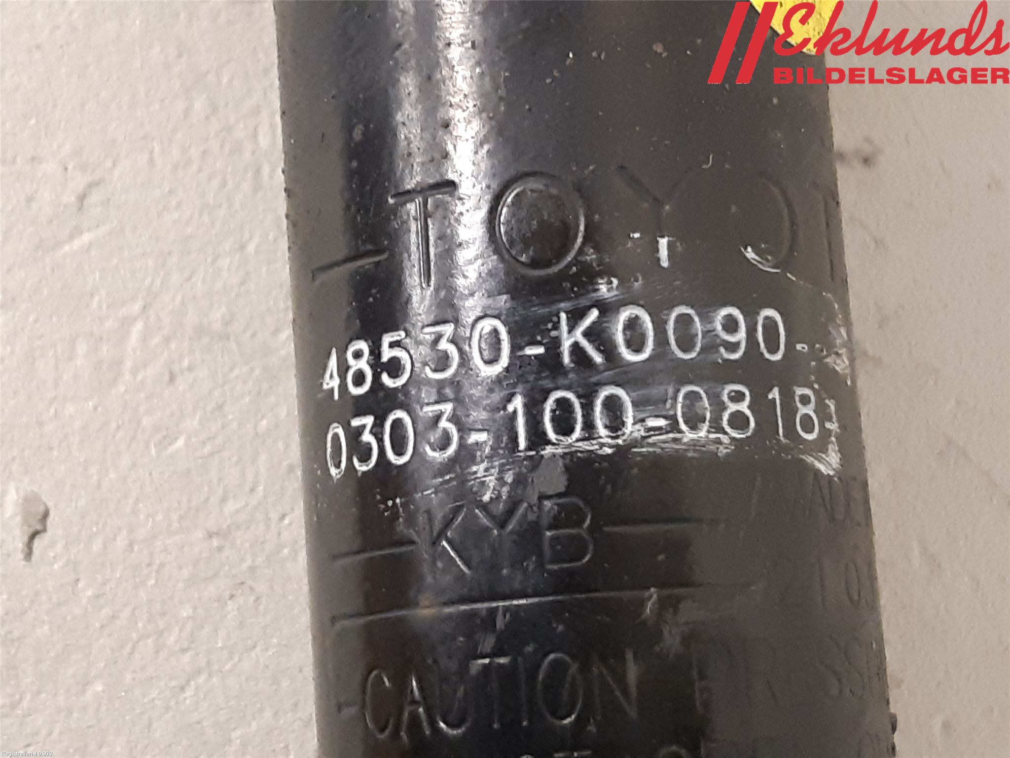 Toyota YARIS XP21 20- Stötdämpare Bak