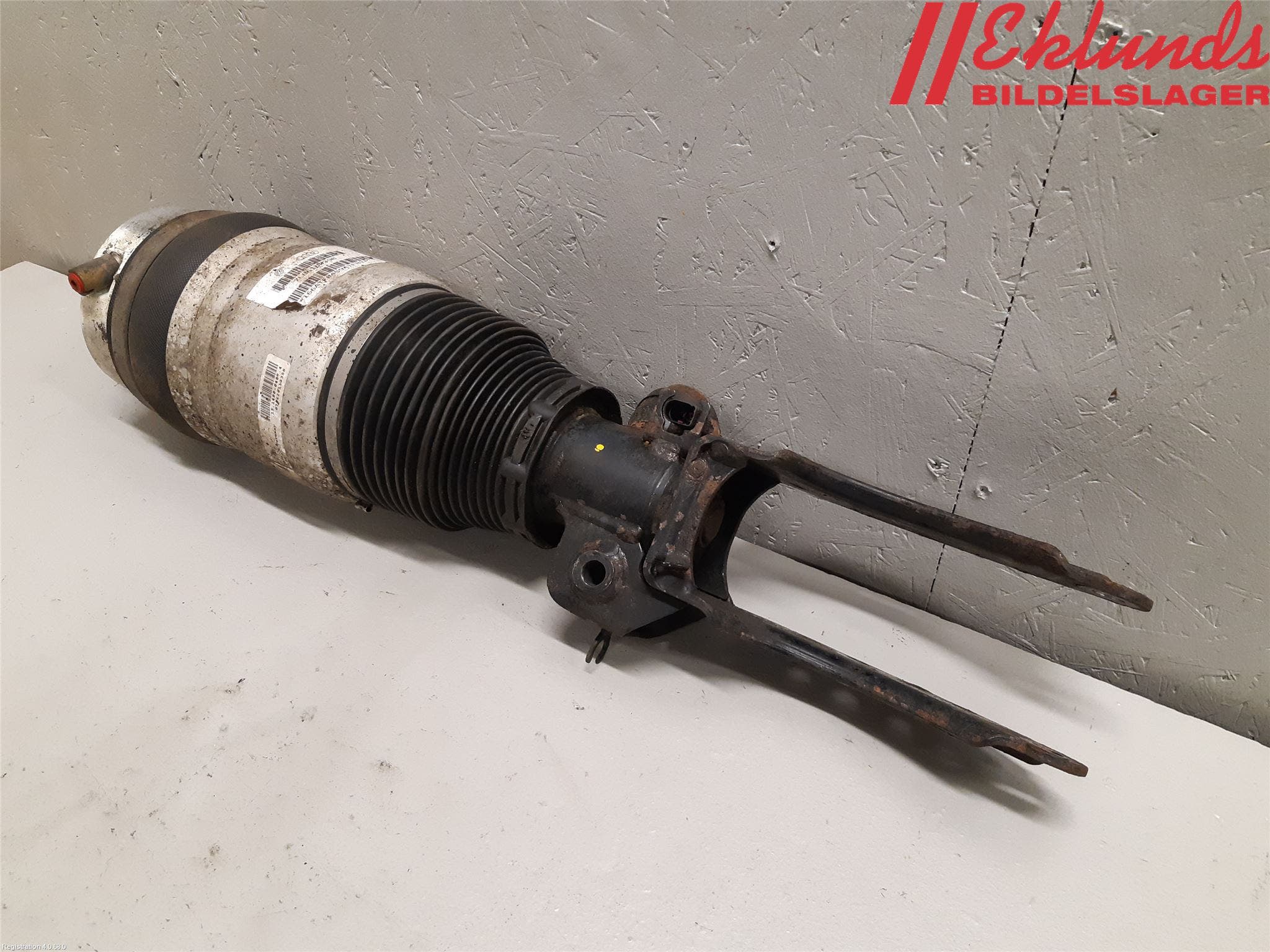 Audi Q7/SQ7 Stötdämpare Fram