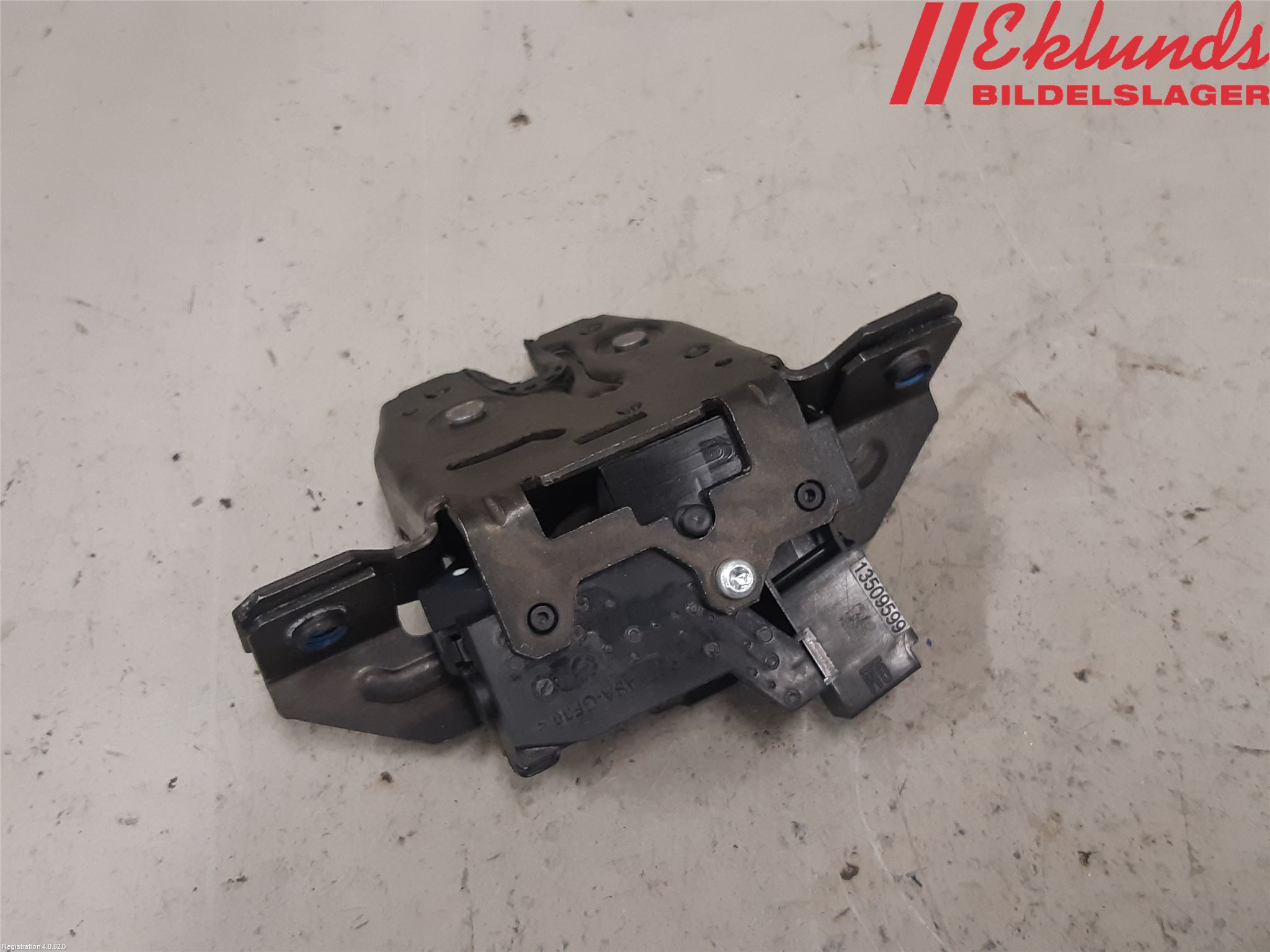 Opel ASTRA K 16-22 Låskista Baklucka