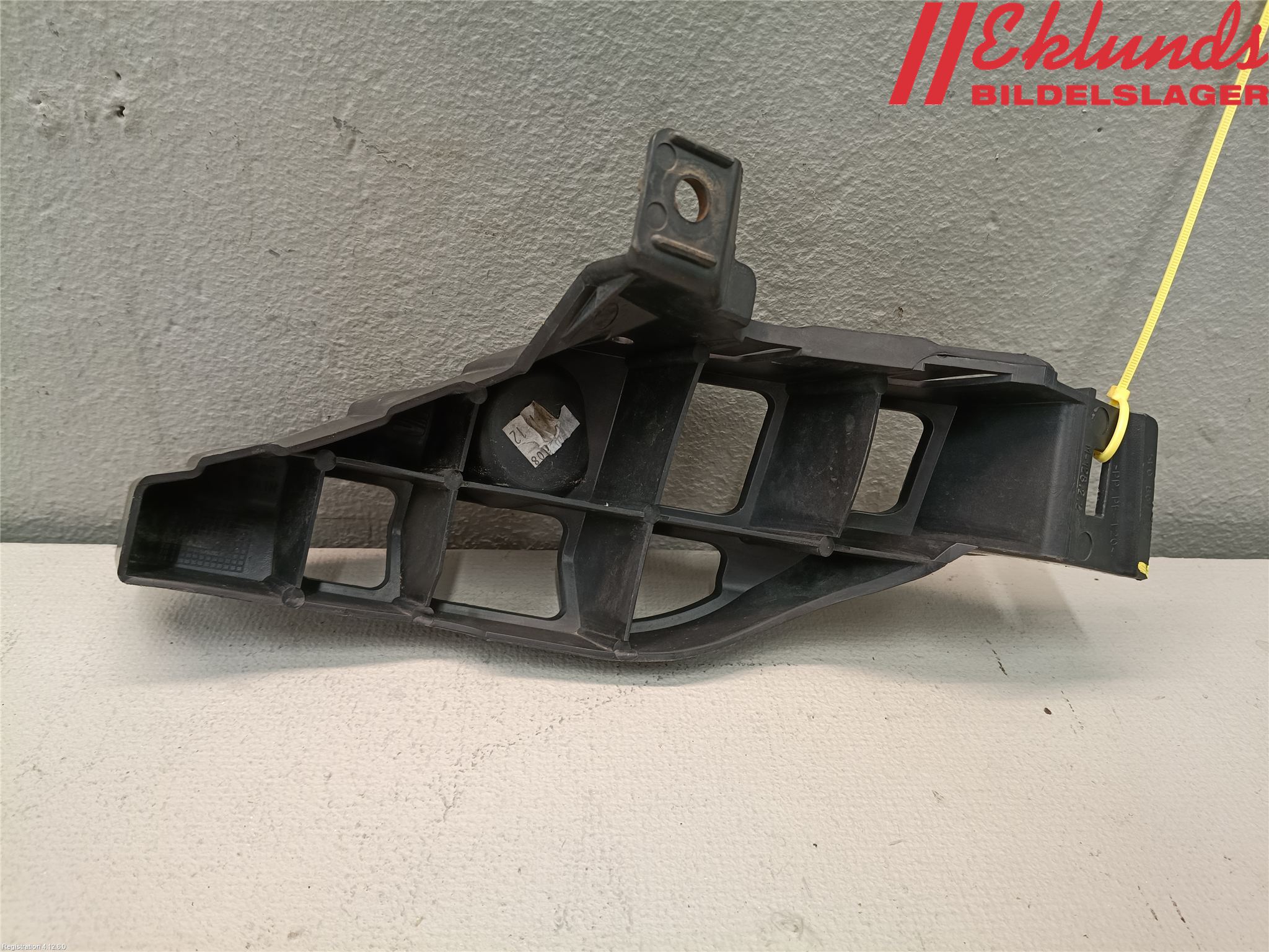 Seat LEON 13-20 Stötfångarfäste Bak Vä