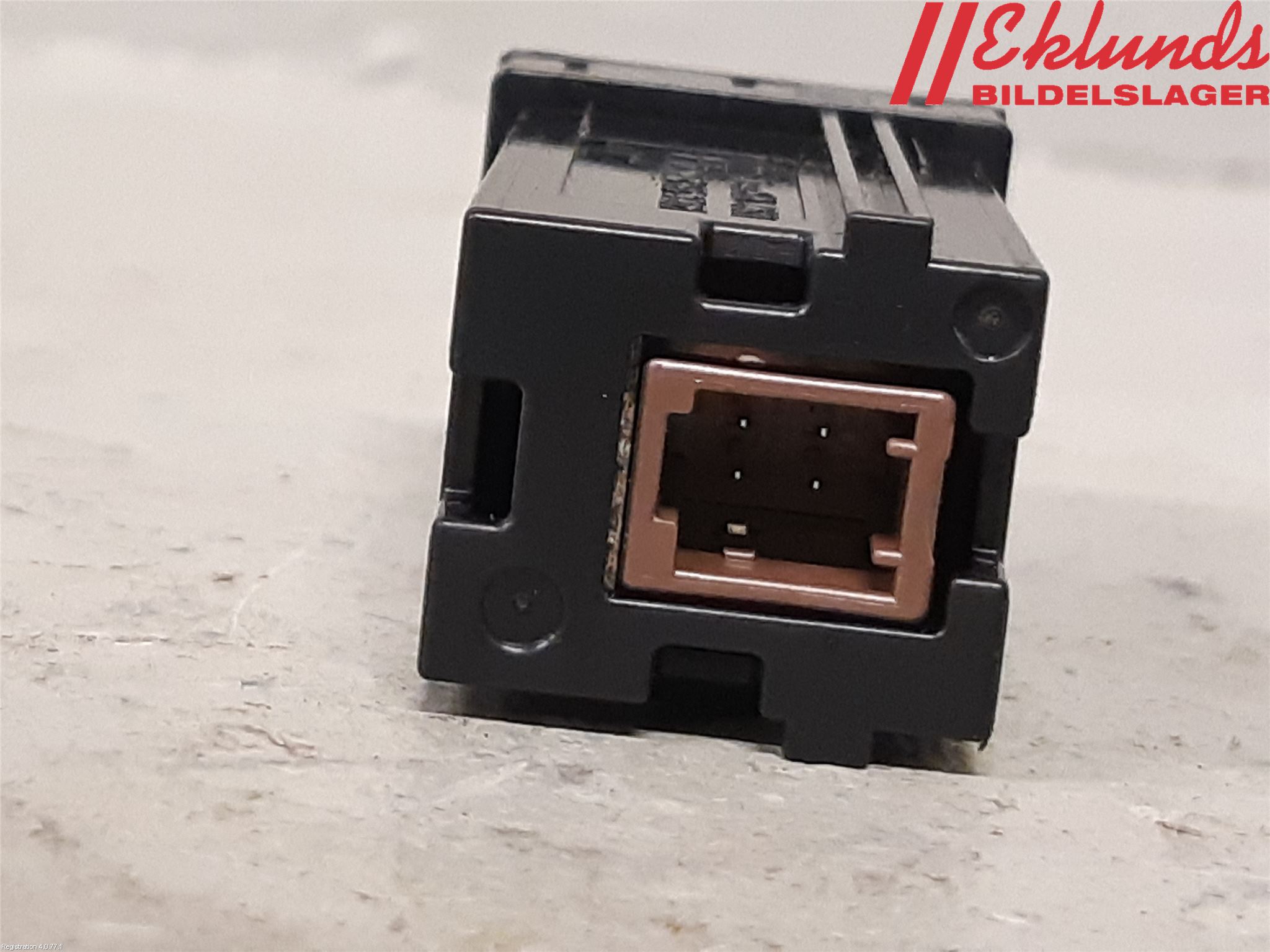 Toyota RAV4 19- Usb Connection