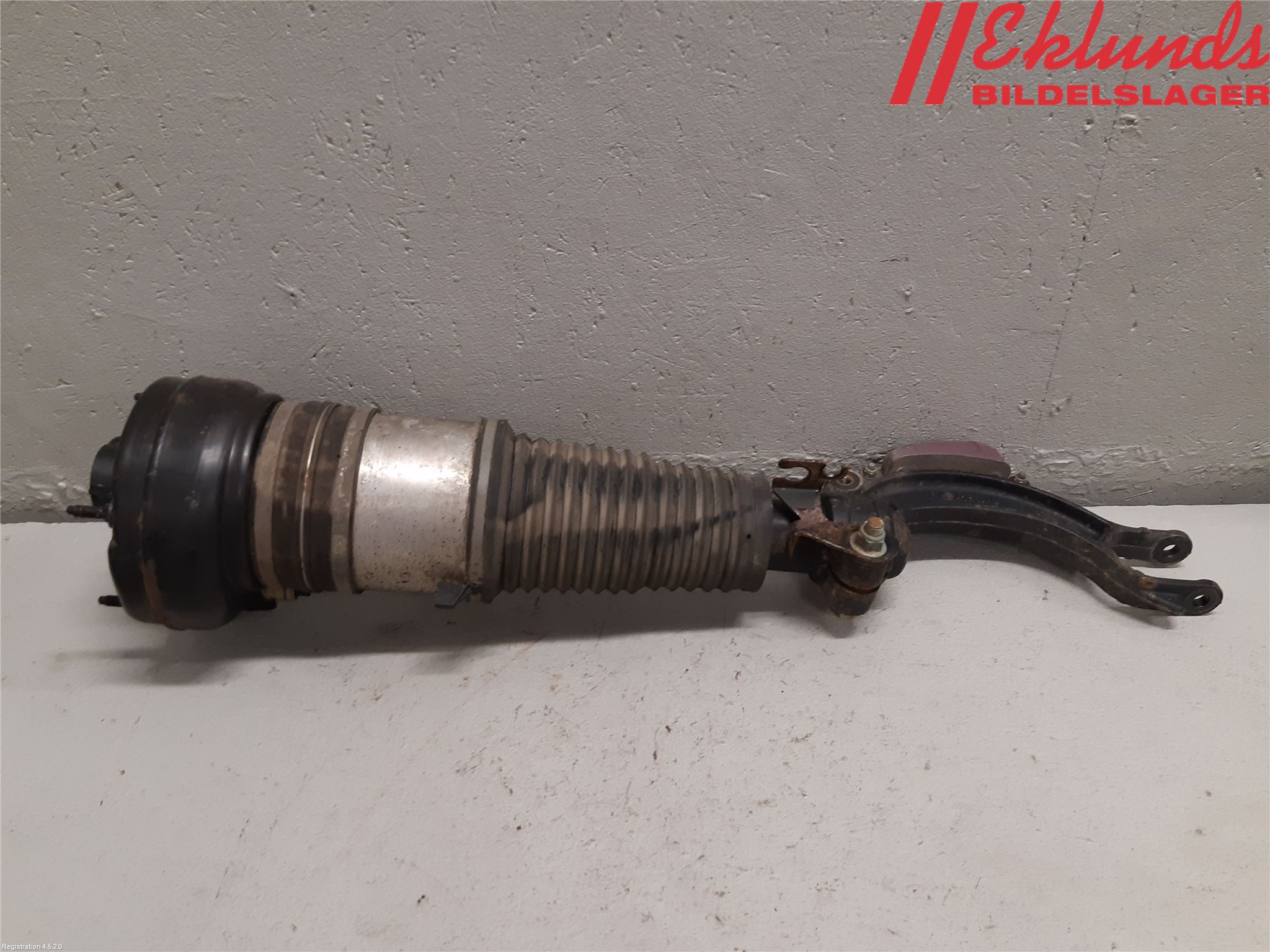 Audi A6 ALLROAD 12-18 Fjäderben Fram Vänster