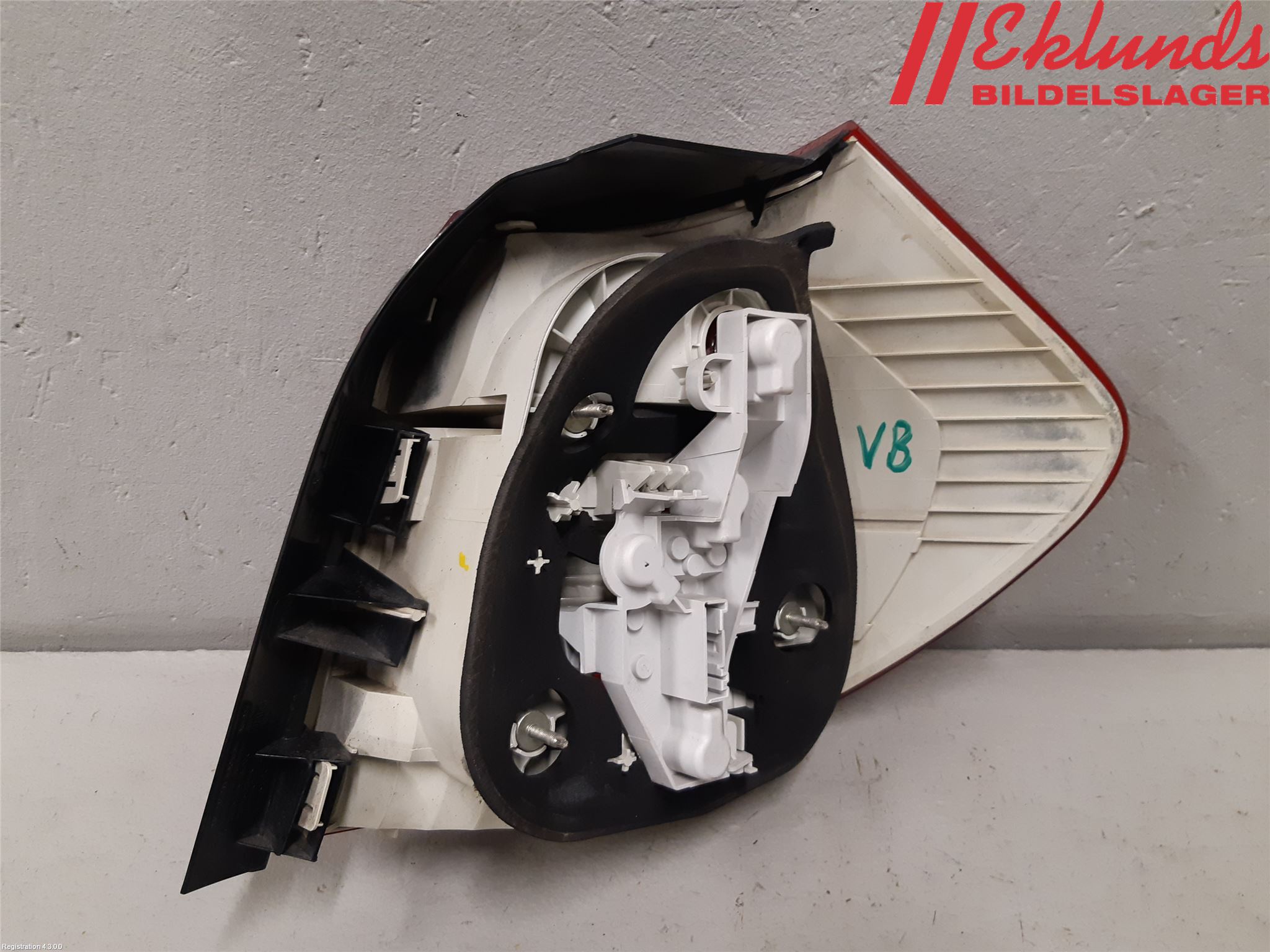 BMW 1 E87/81 5D/3D 03-11 Bakljus Vänster