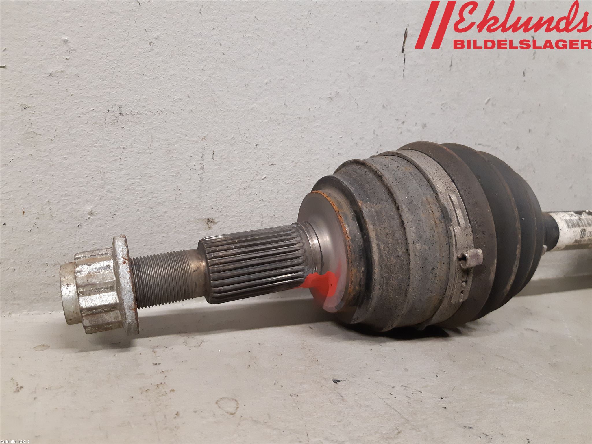Volkswagen VW TOUAREG 7P 11-18 Drivaxel Fram Vänster