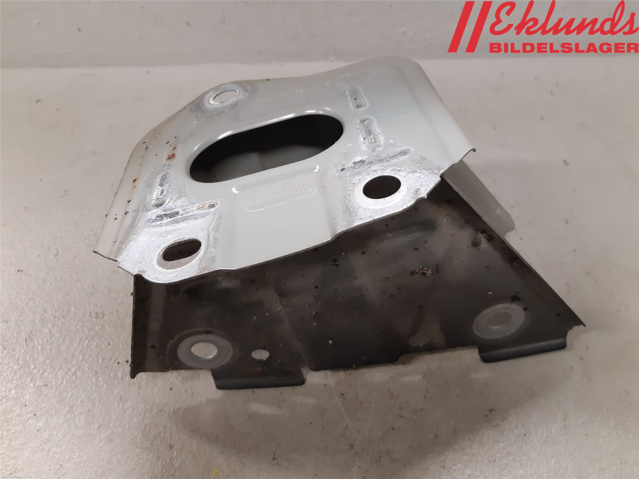 Volvo V90 17->> Stötfångarbärjärn Bak