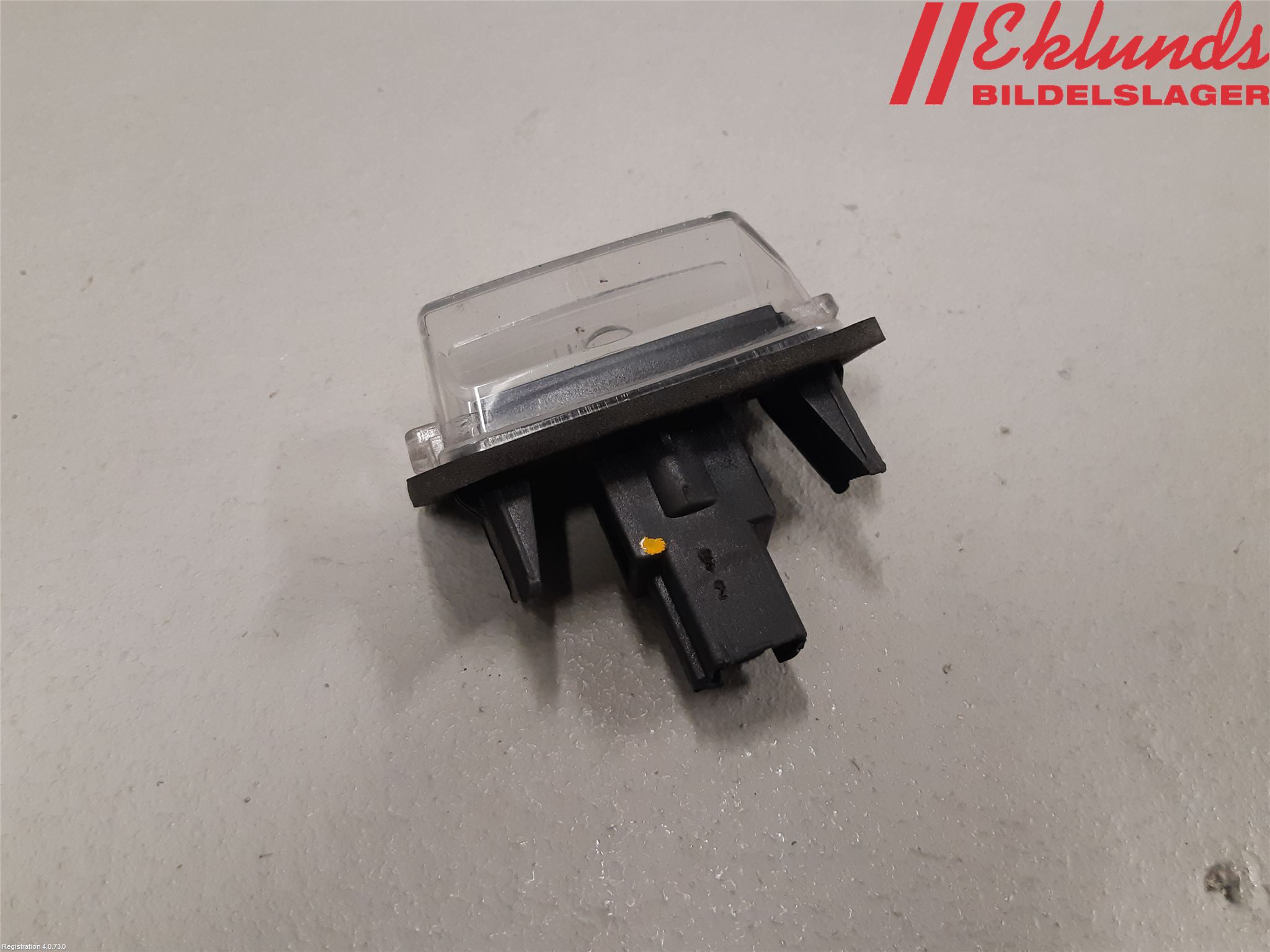 Toyota YARIS XP130 15-20 Skylt Belysning