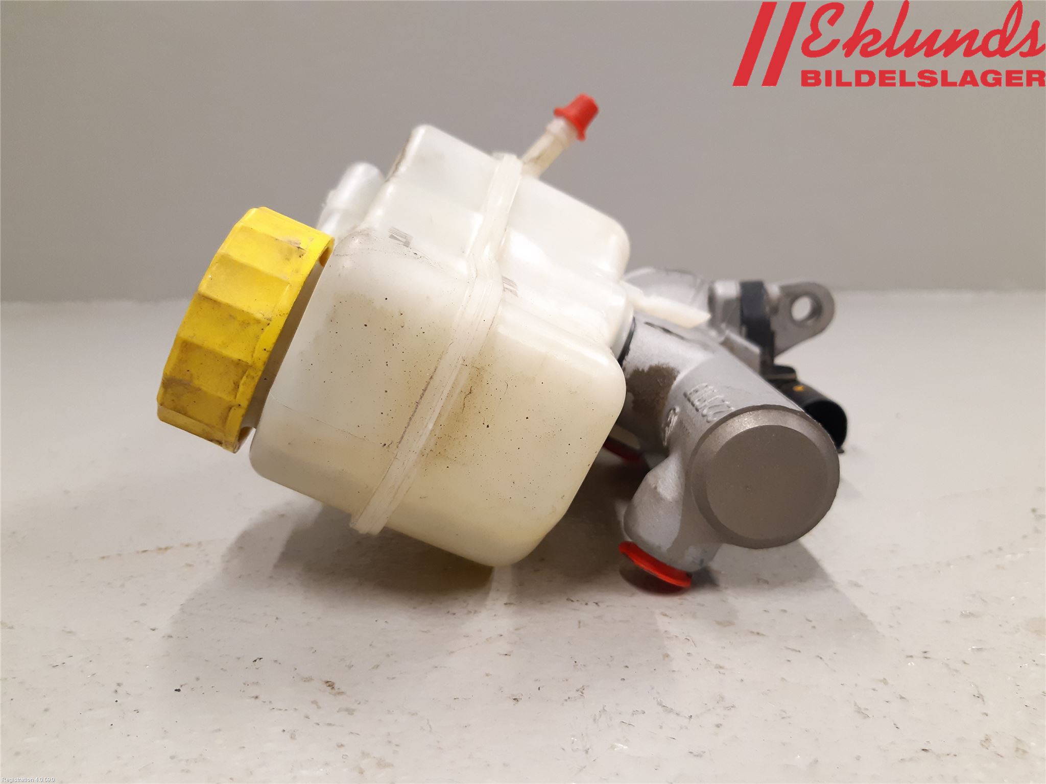 Skoda RAPID Broms Huvudcylinder