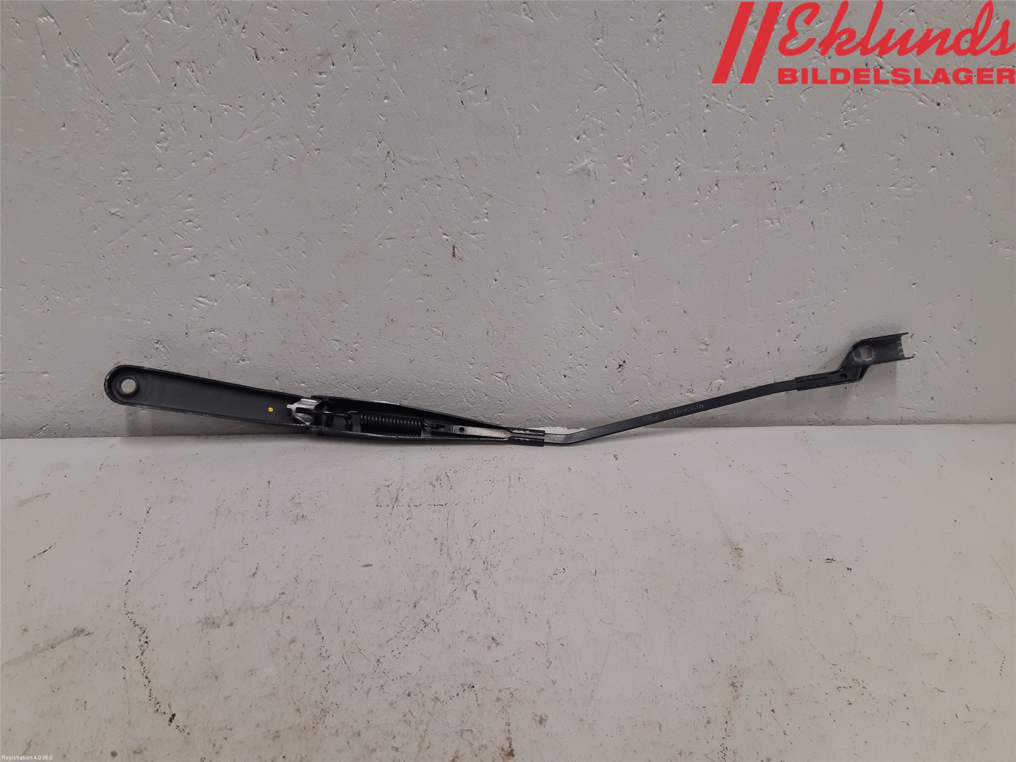 Ford KUGA 08-12 Torkararm Armar Vindruta