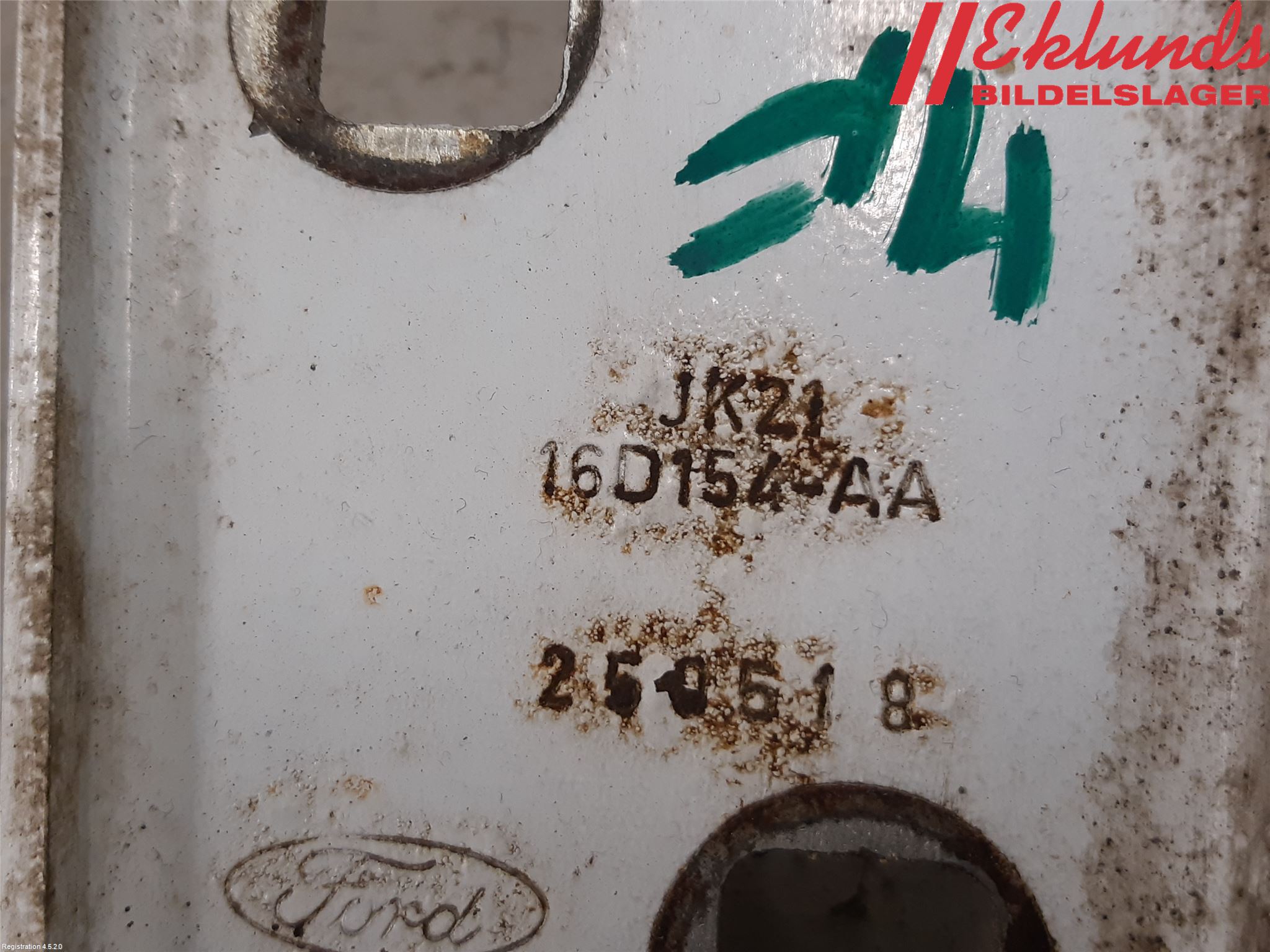 Ford TRANSIT SKÅP/BUSS 14-22 Skärmfäste Fram Hö