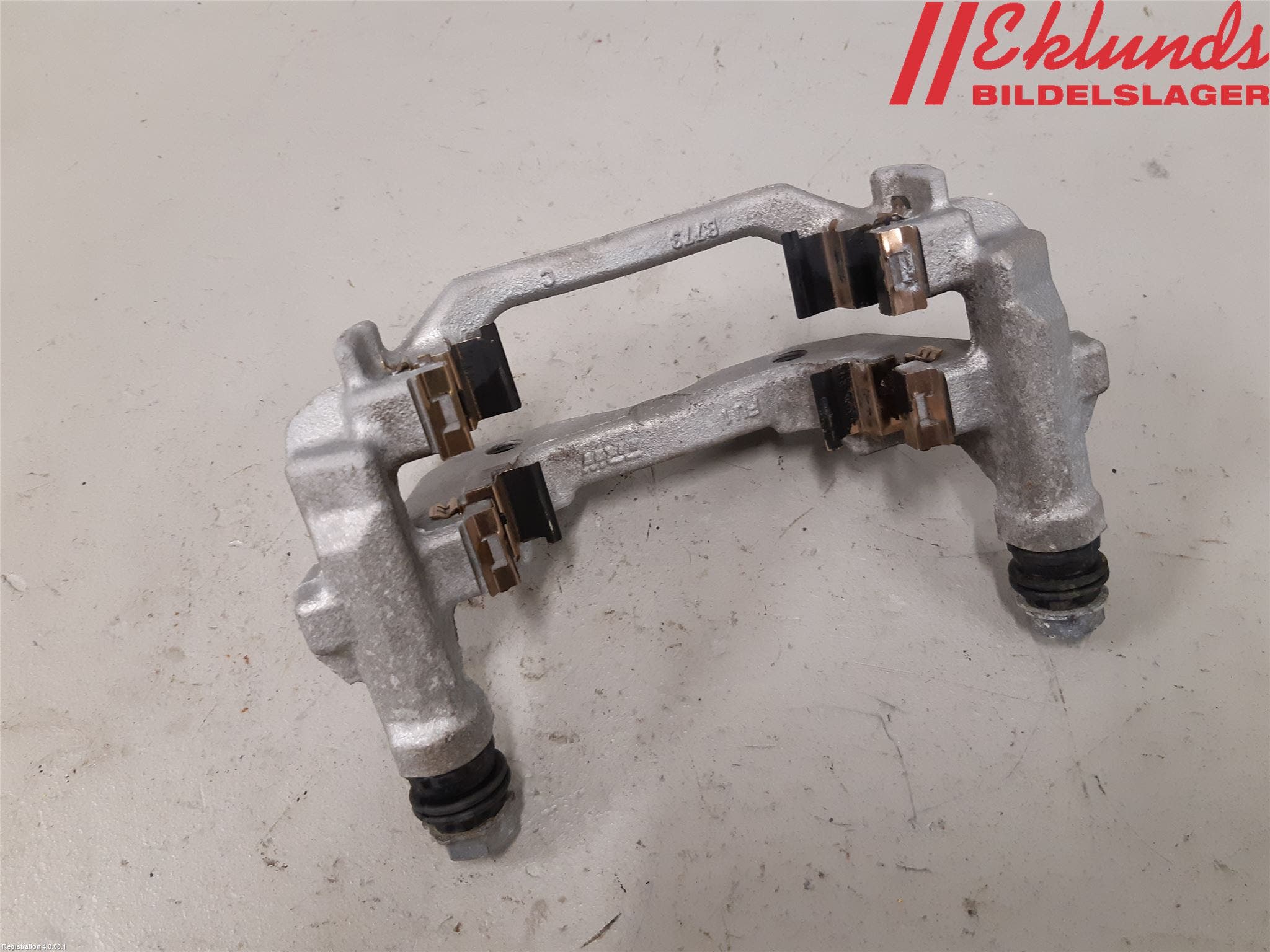 Toyota YARIS XP21 20- Bromsokshållare