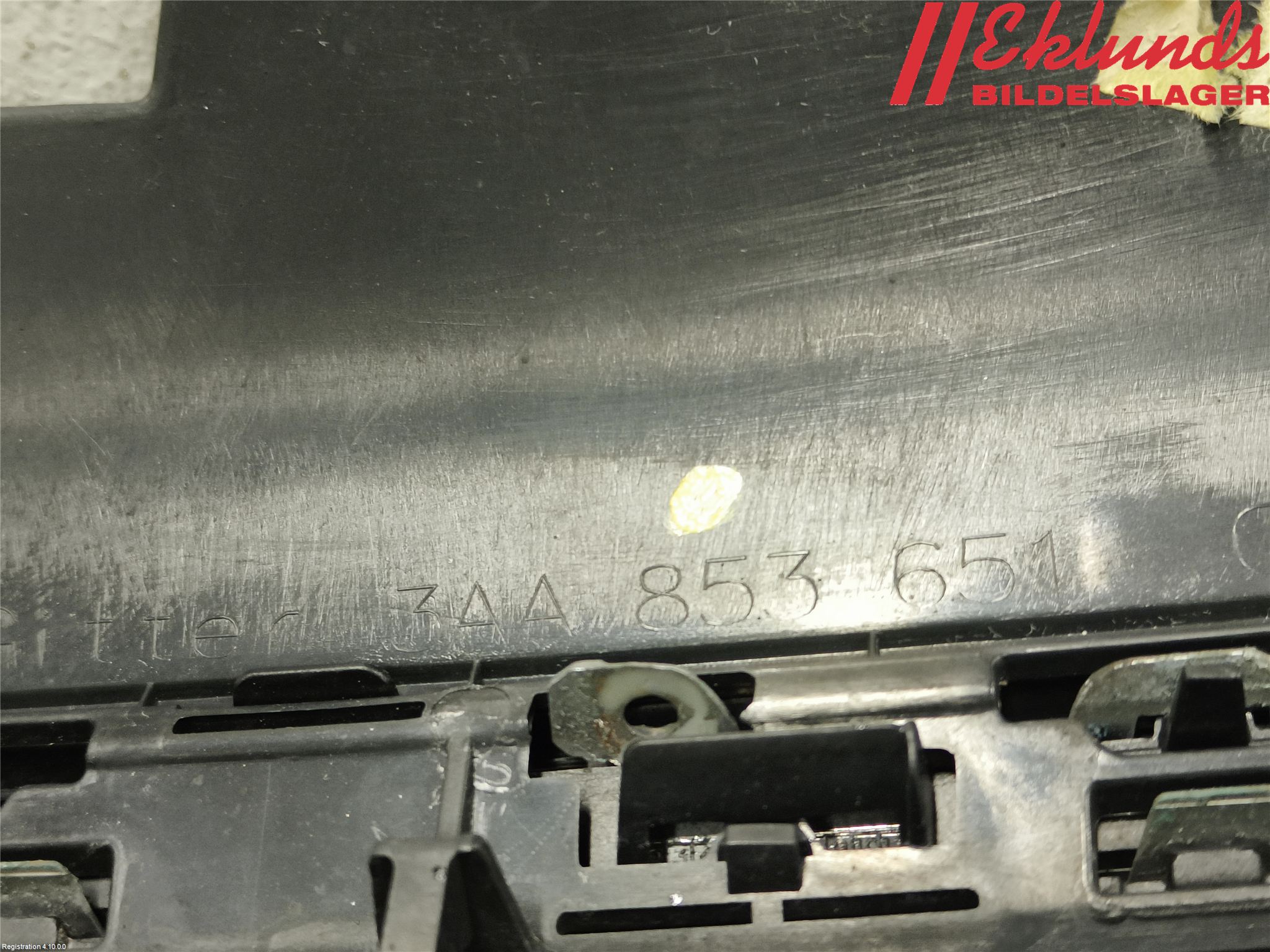 Volkswagen VW PASSAT 11-14 Grill Komp